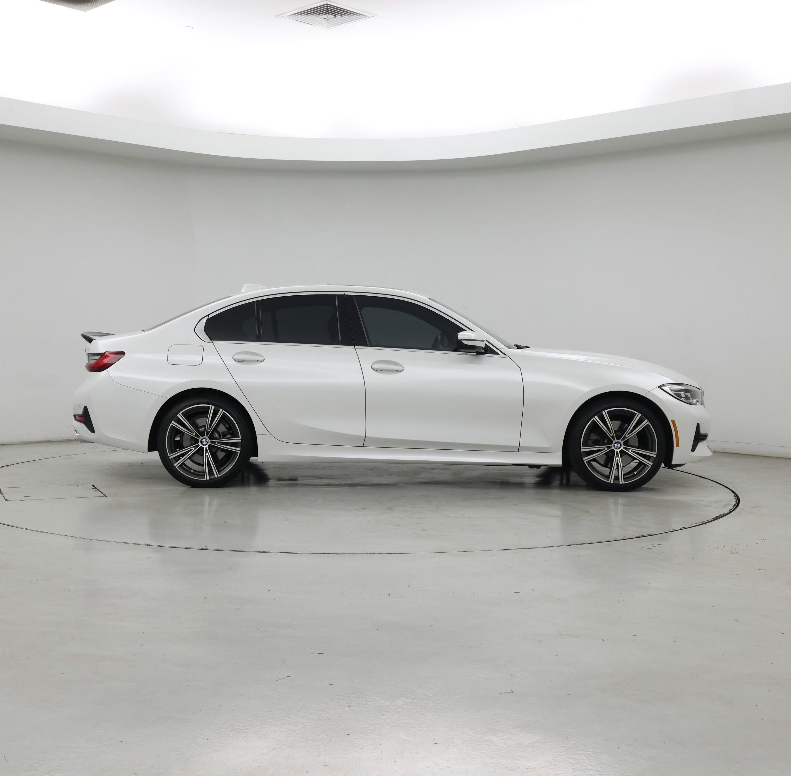 Thumbnail: 2022 BMW 3 Series - 7