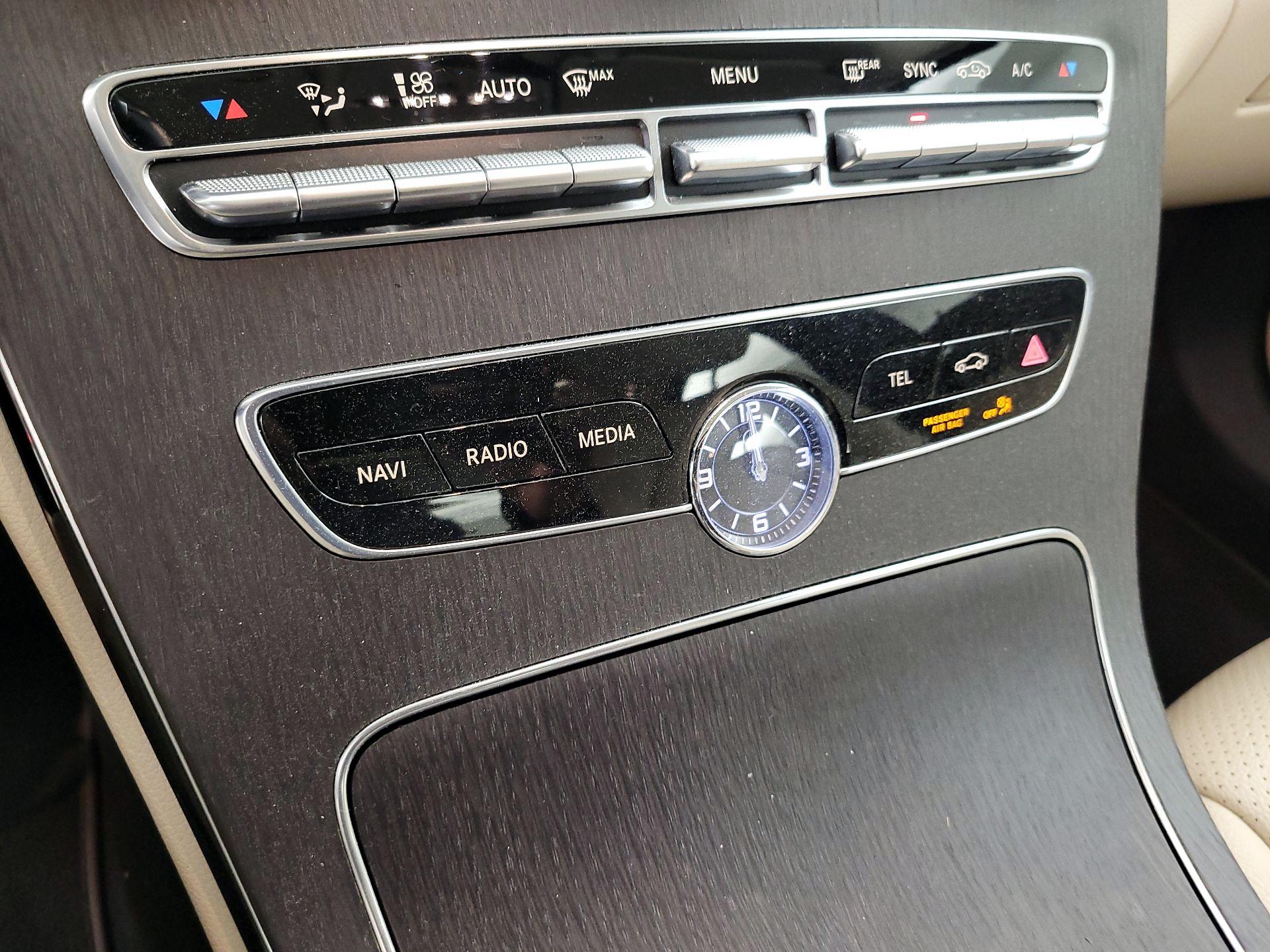 Thumbnail: 2021 Mercedes-Benz C-Class - 16