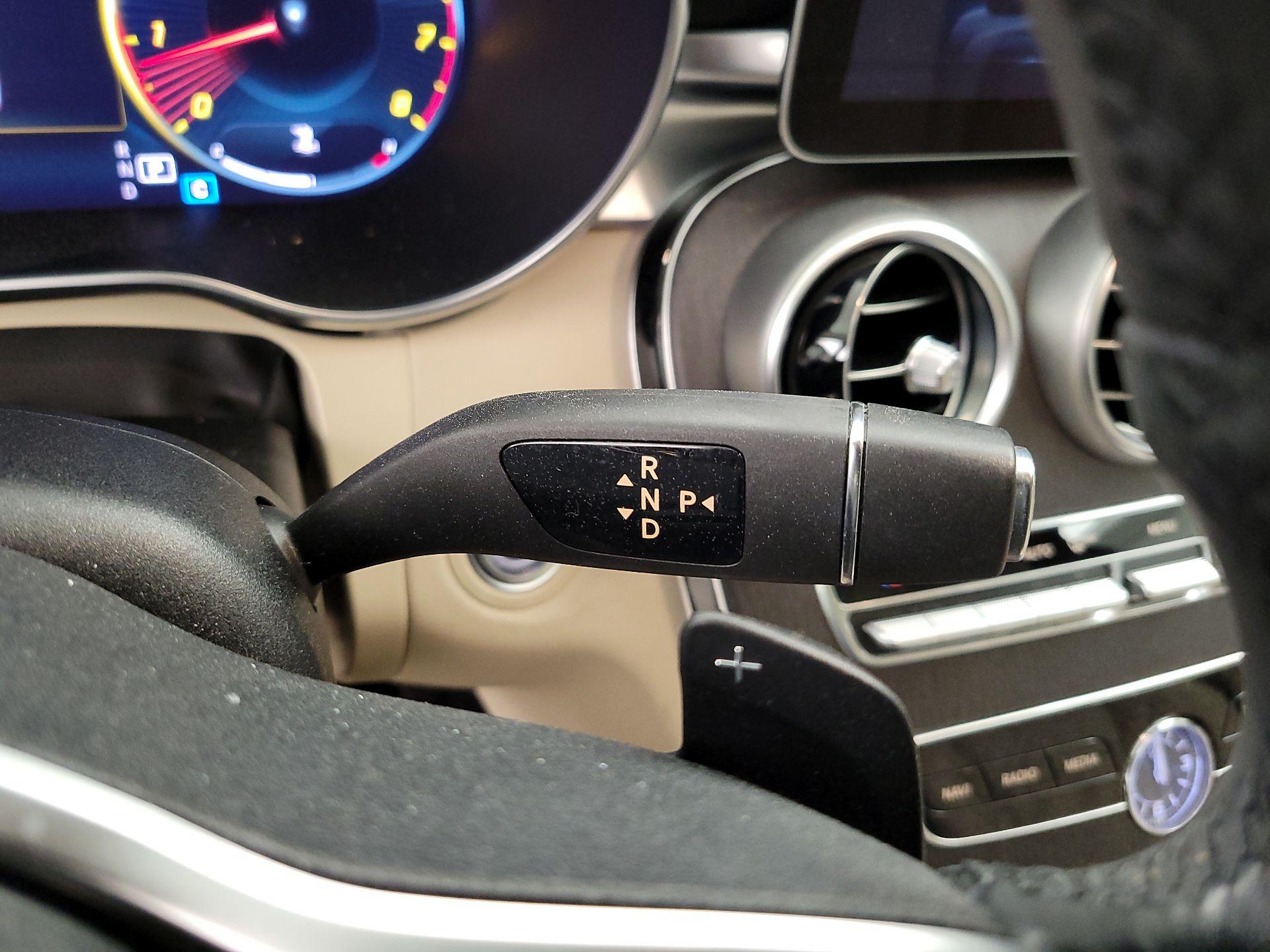 Thumbnail: 2021 Mercedes-Benz C-Class - 17