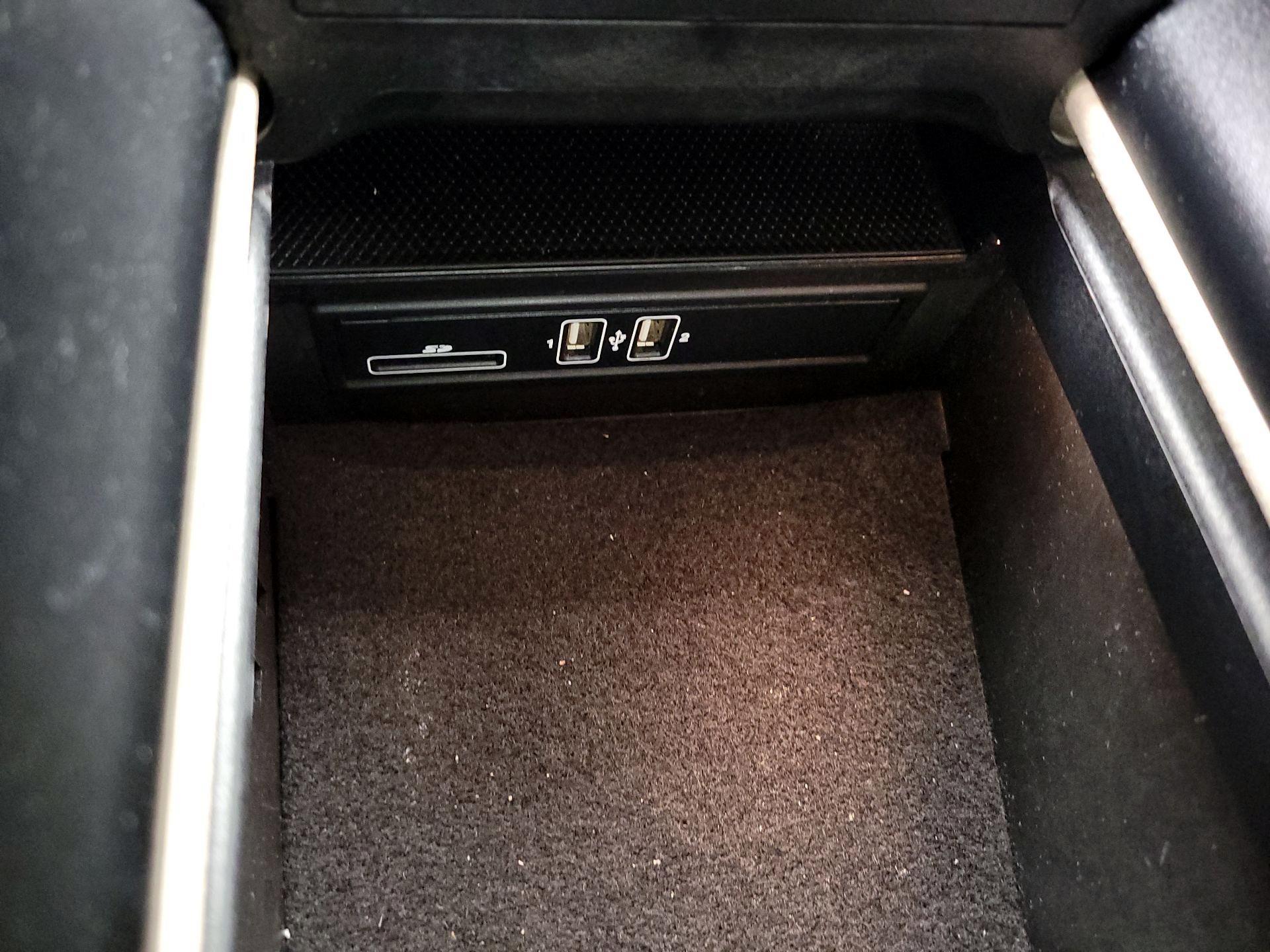 Thumbnail: 2021 Mercedes-Benz C-Class - 18