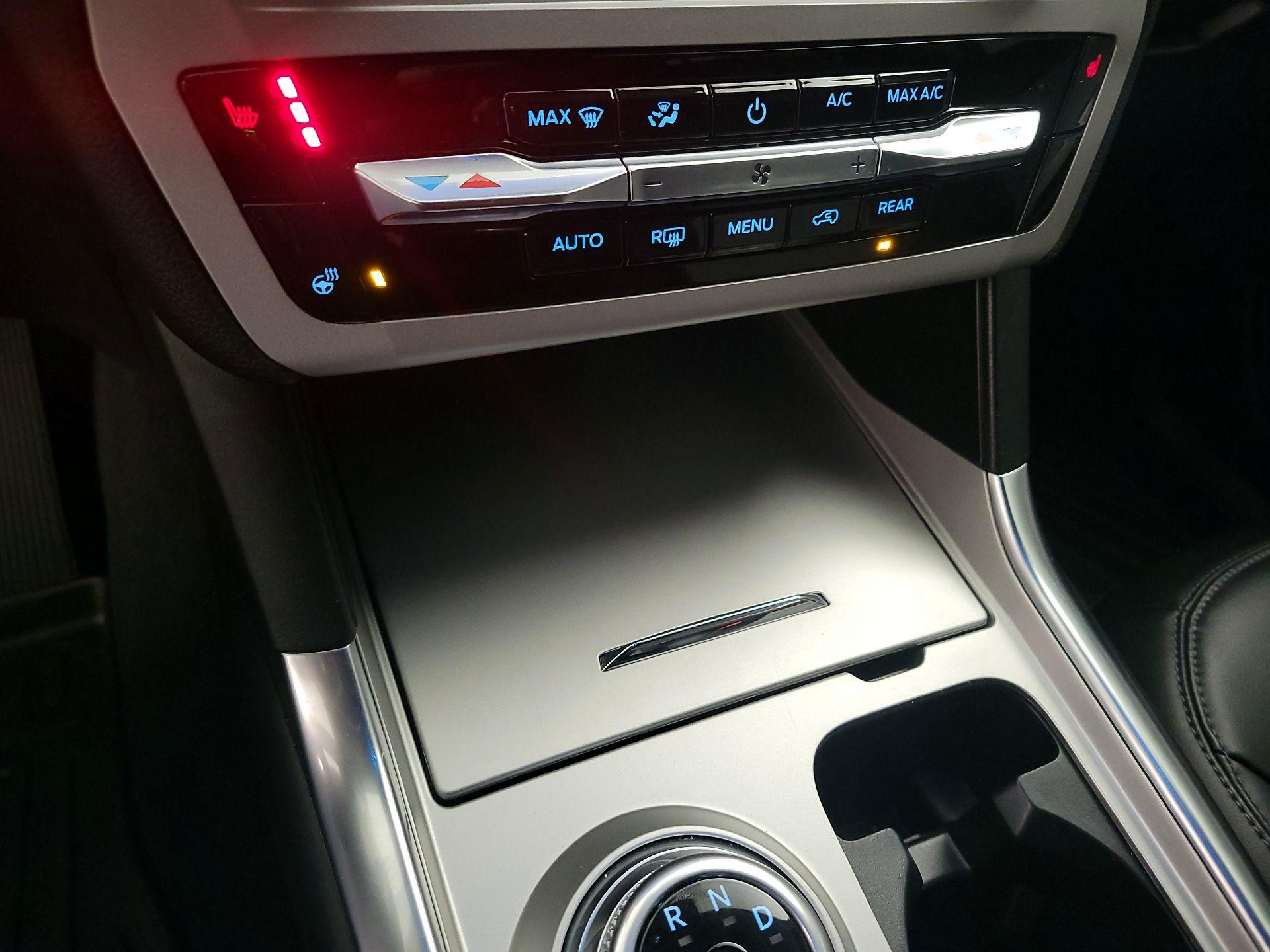 Thumbnail: 2024 Ford Explorer - 17