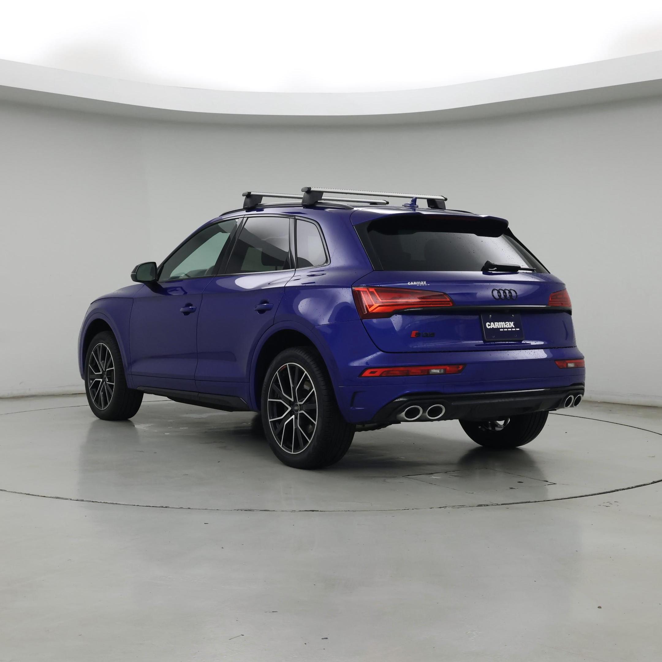 Thumbnail: 2022 Audi SQ5 - 2