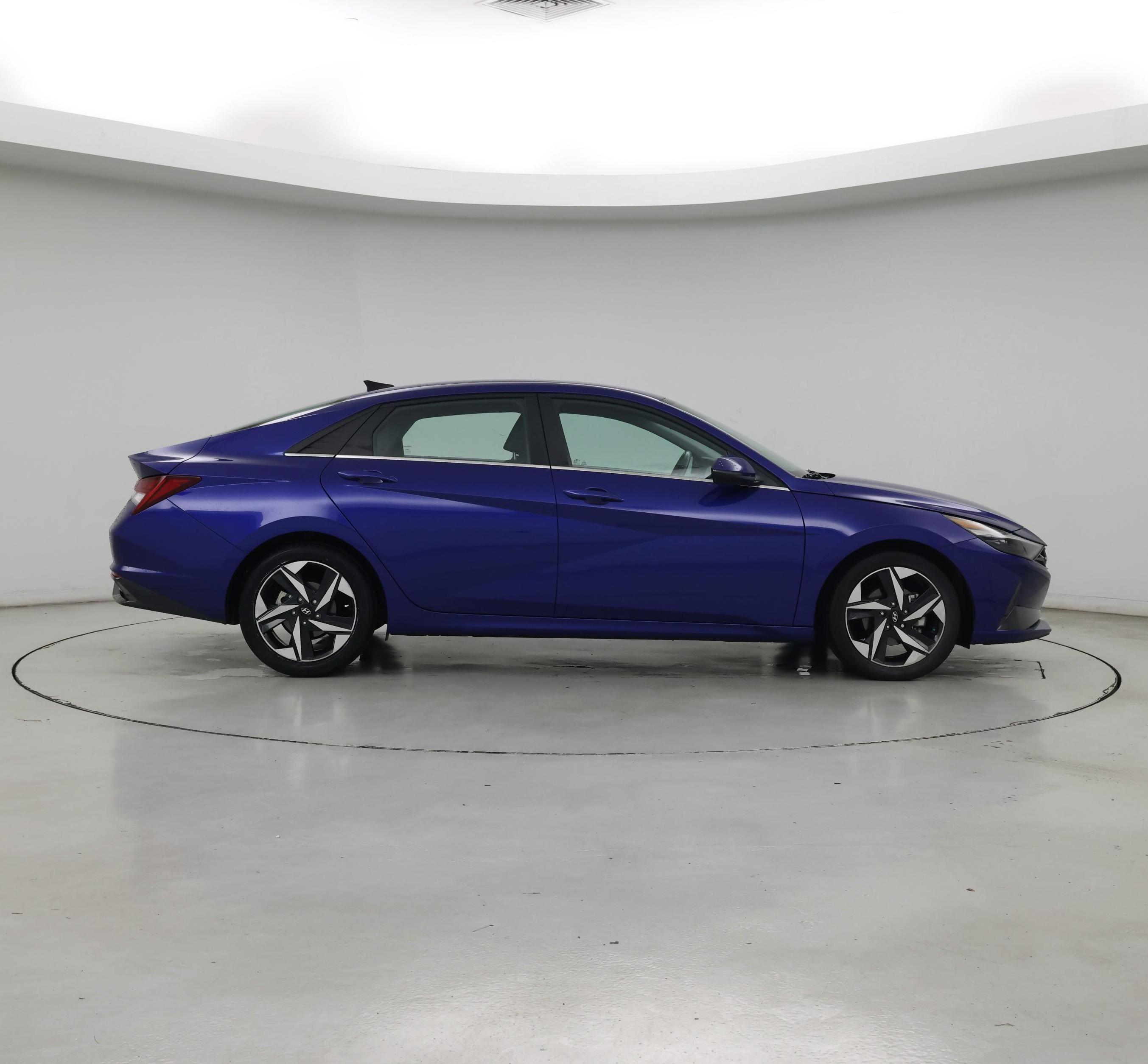 Thumbnail: 2022 Hyundai Elantra - 7