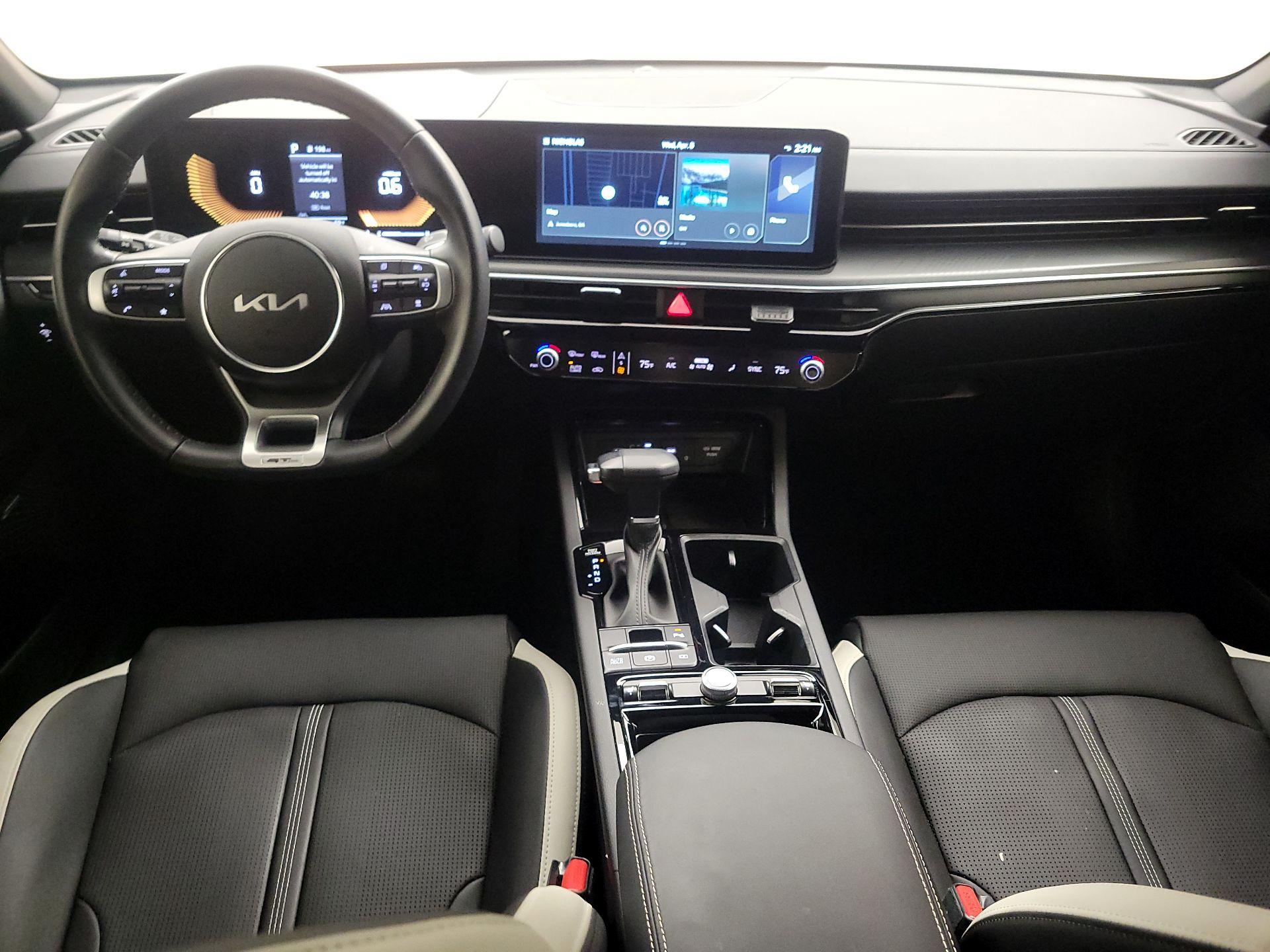 Thumbnail: 2025 Kia K5 - 9