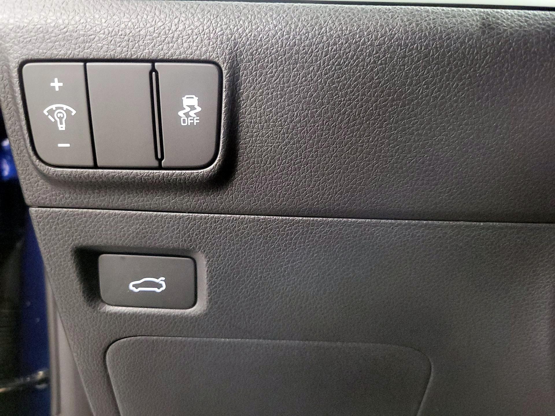 Thumbnail: 2025 Kia K5 - 13