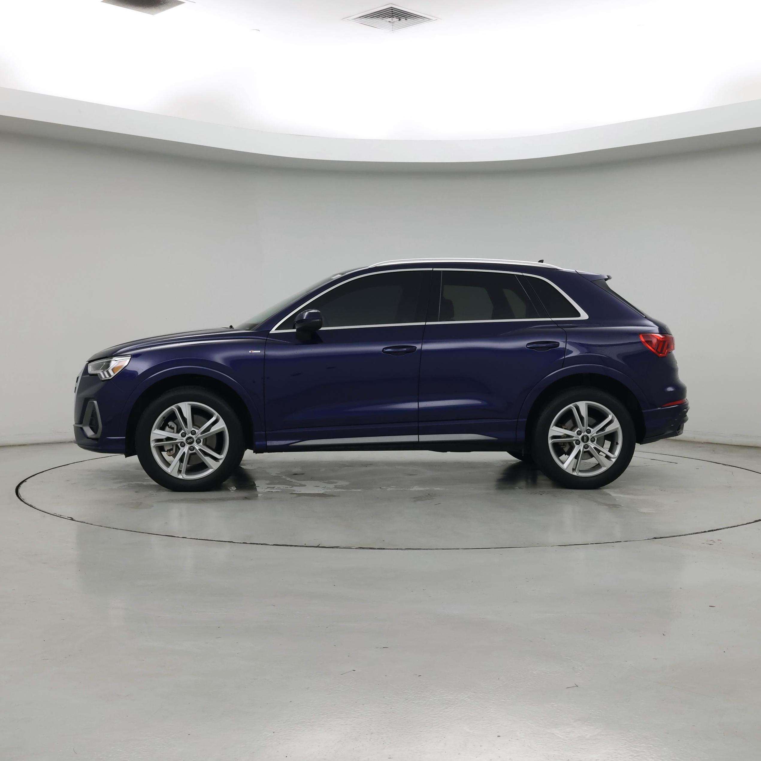 Thumbnail: 2022 Audi Q3 - 3