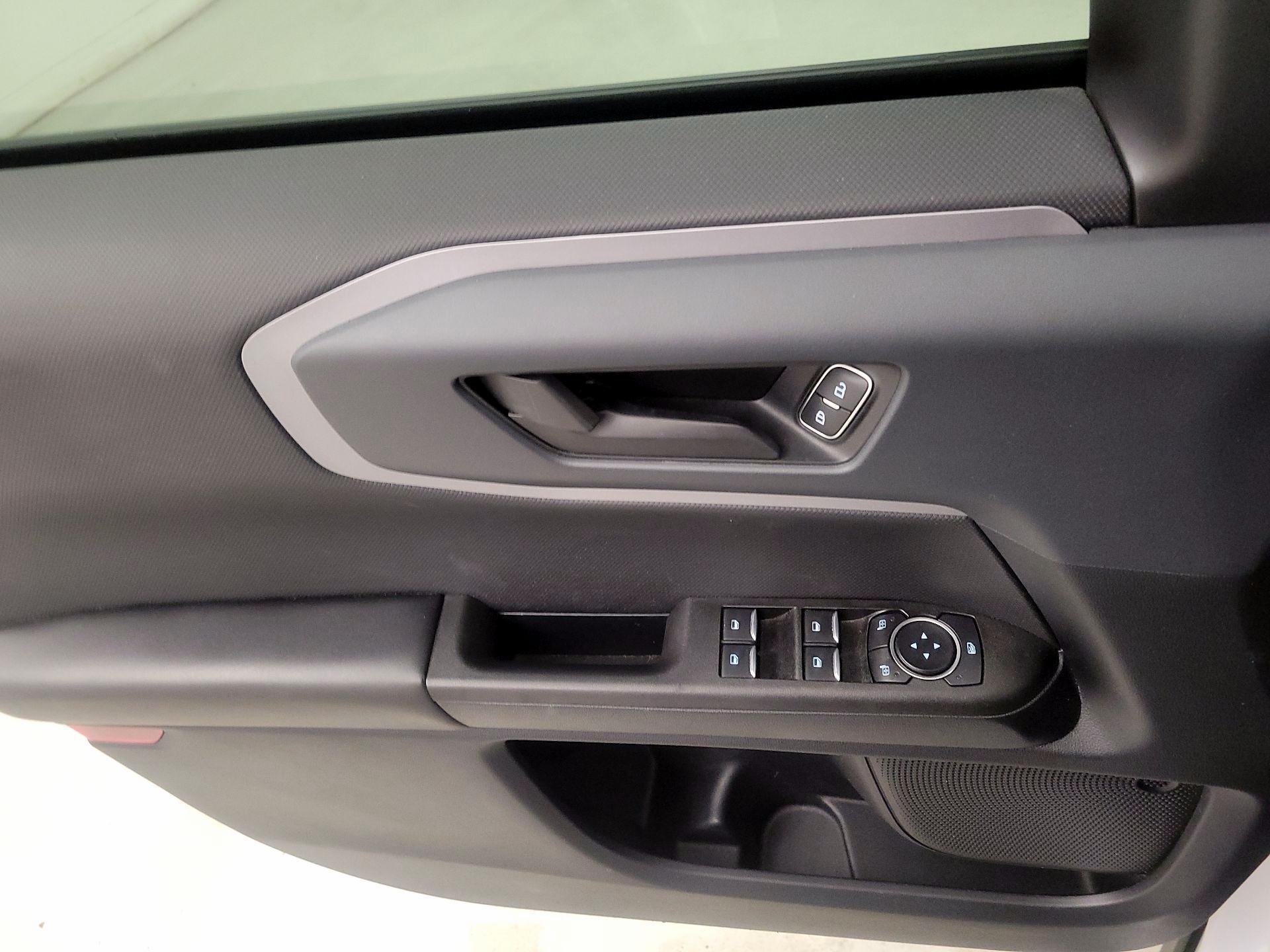 Thumbnail: 2021 Ford Bronco Sport - 12