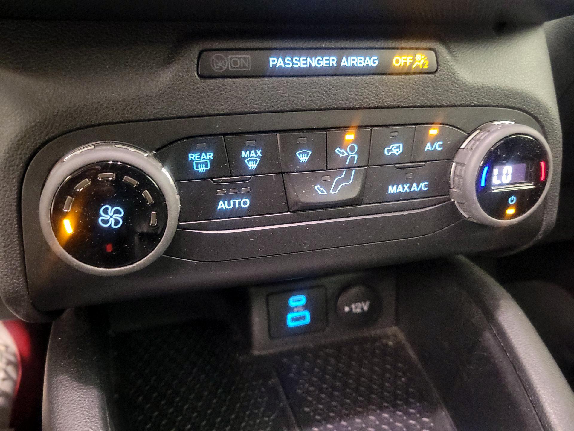 Thumbnail: 2021 Ford Bronco Sport - 16