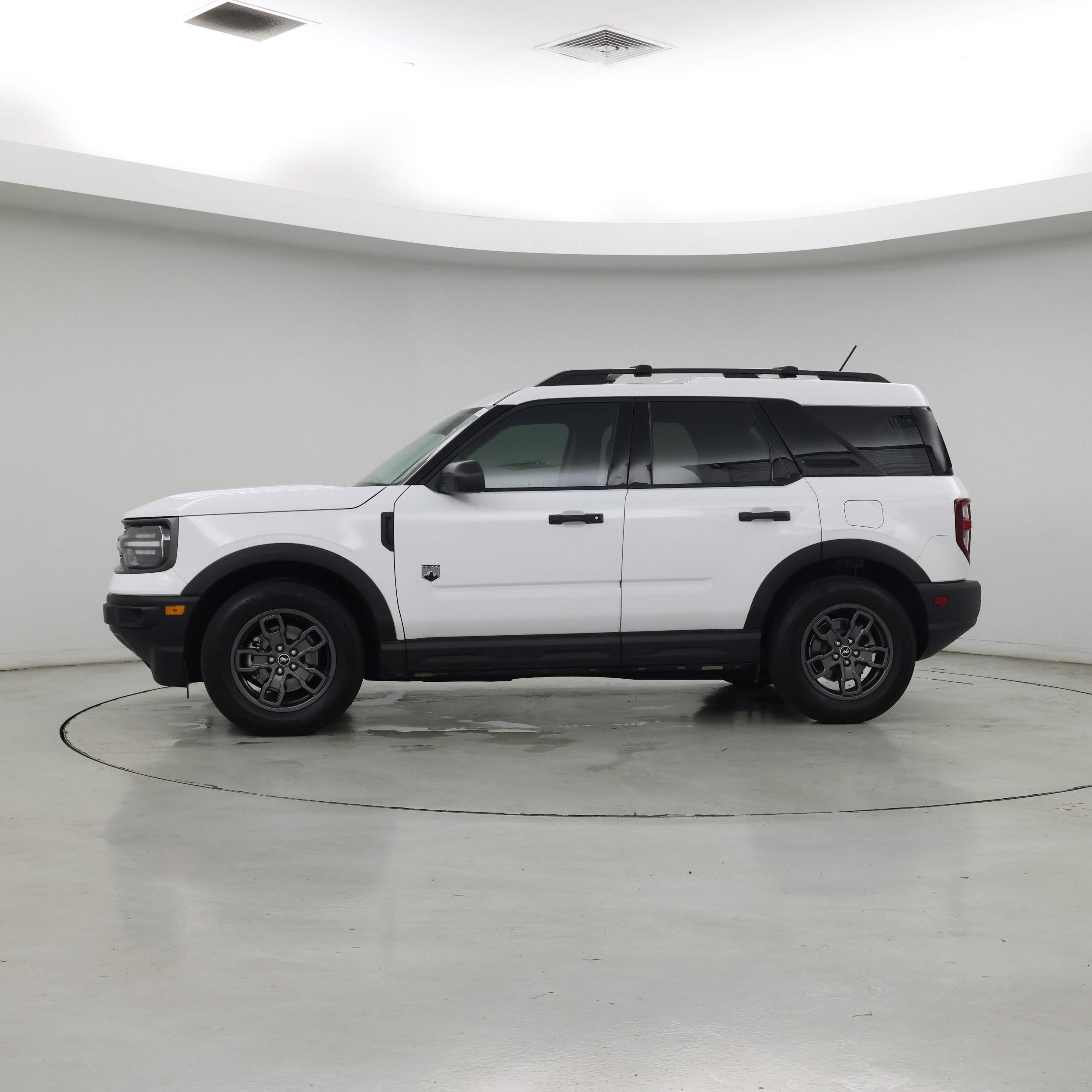 Thumbnail: 2021 Ford Bronco Sport - 3