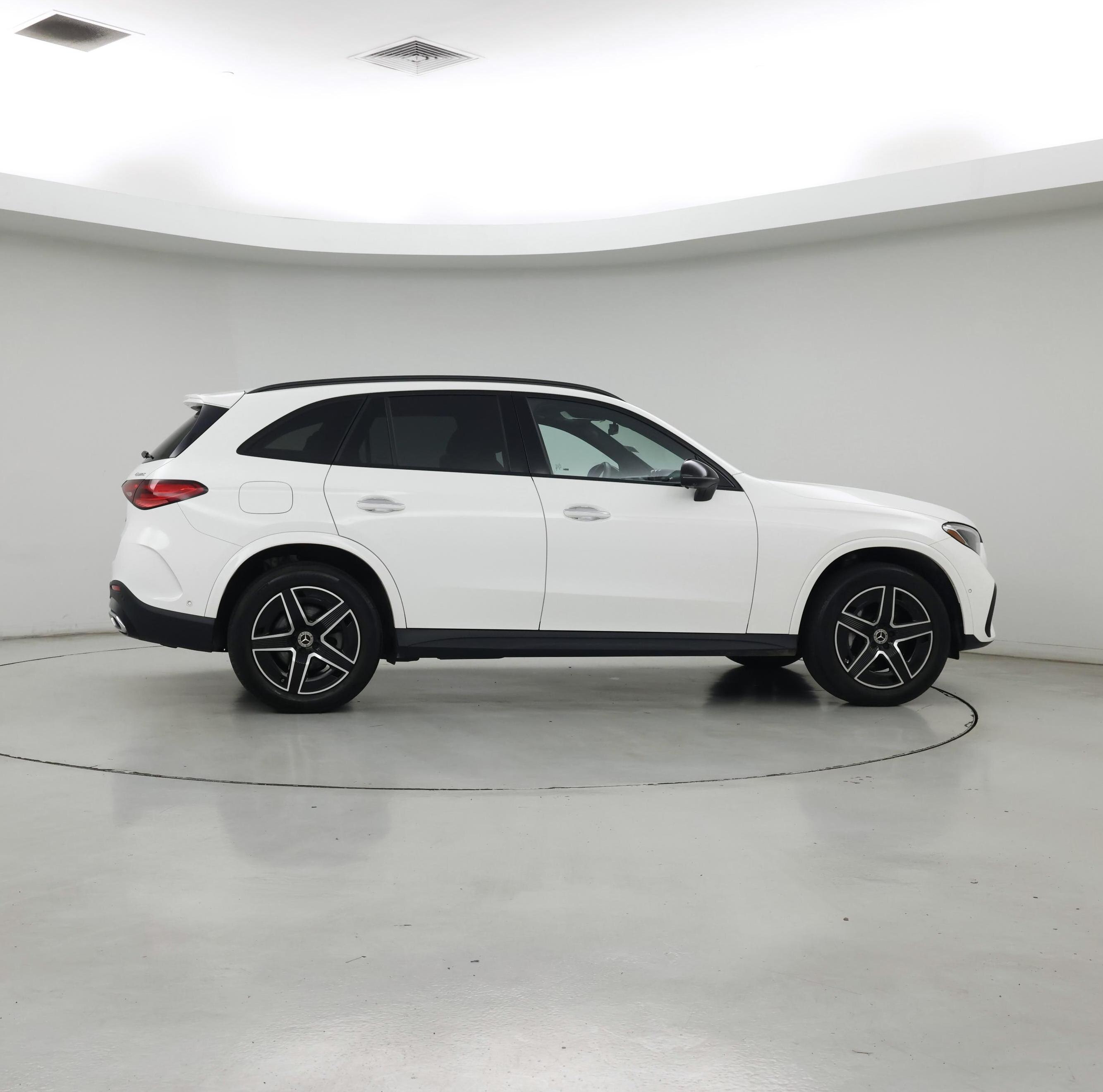 Thumbnail: 2024 Mercedes-Benz GLC - 7
