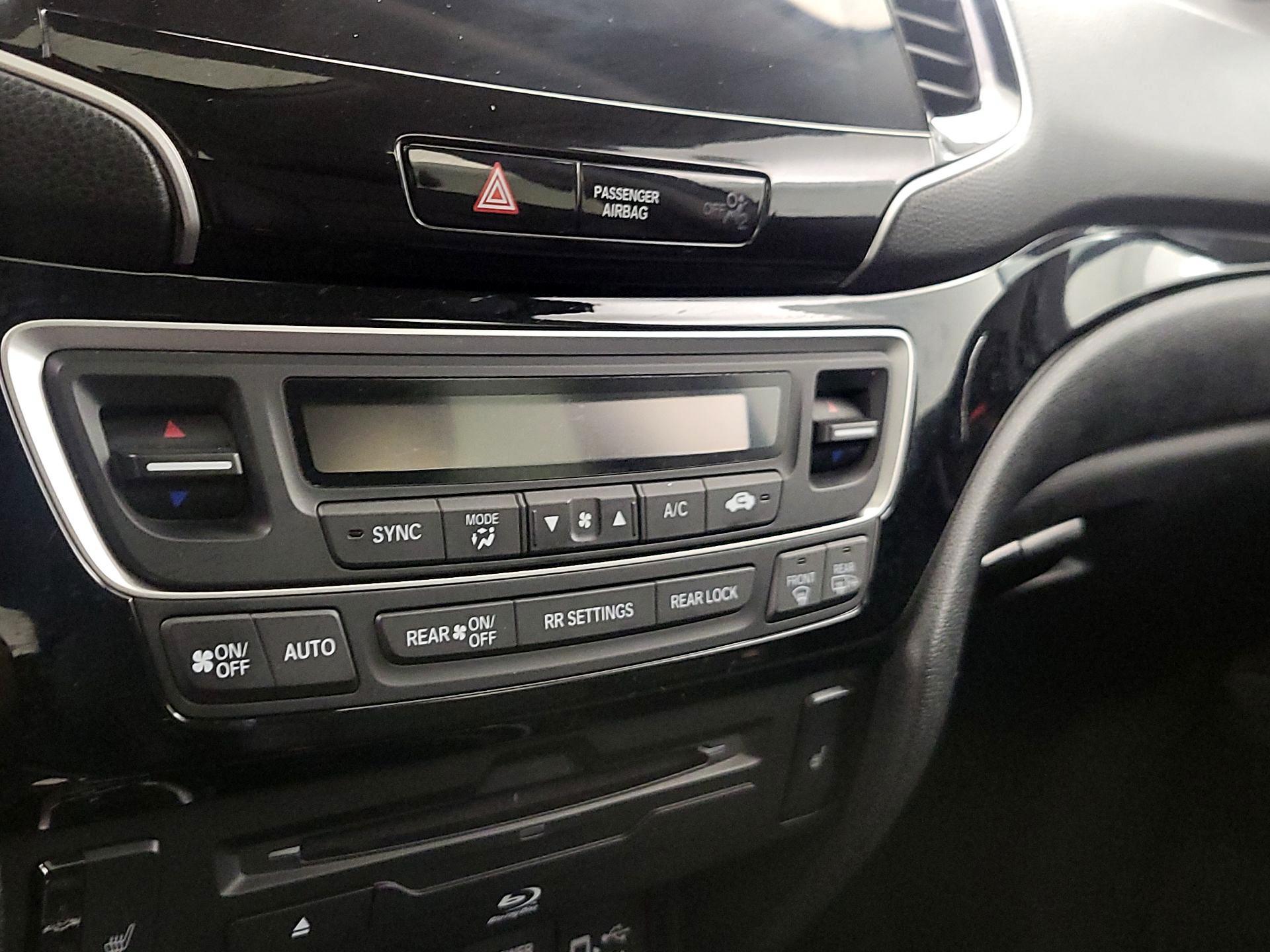 Thumbnail: 2022 Honda Pilot - 17