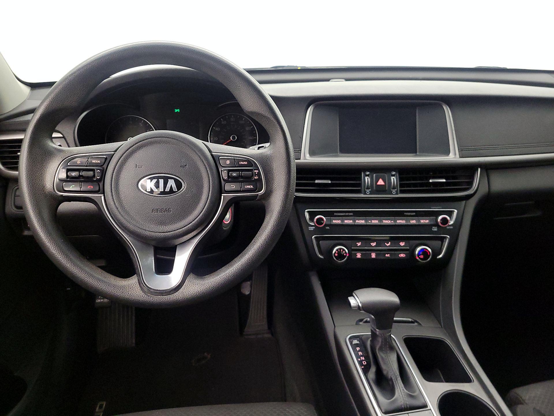 Thumbnail: 2018 Kia Optima - 10