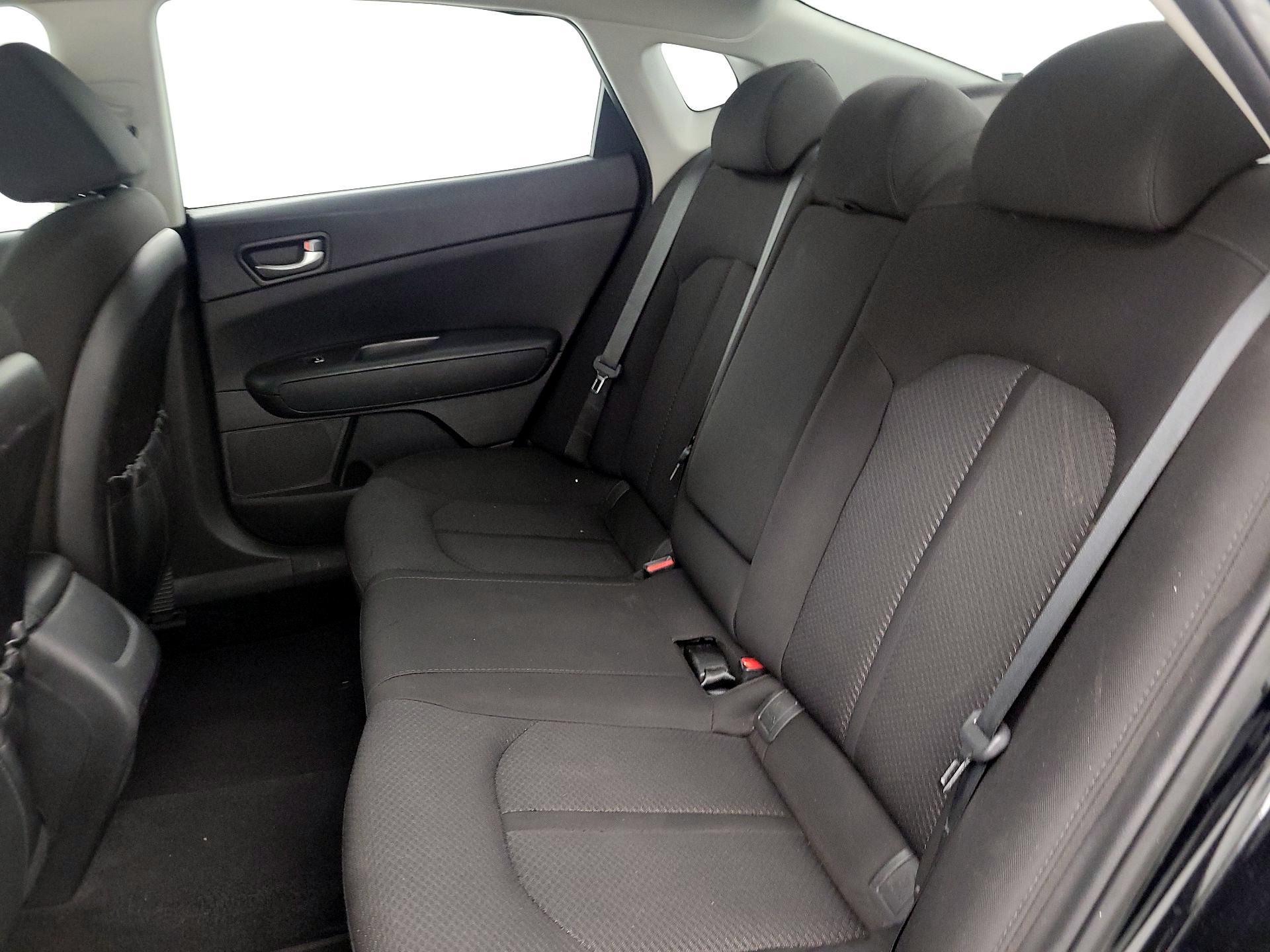 Thumbnail: 2018 Kia Optima - 19