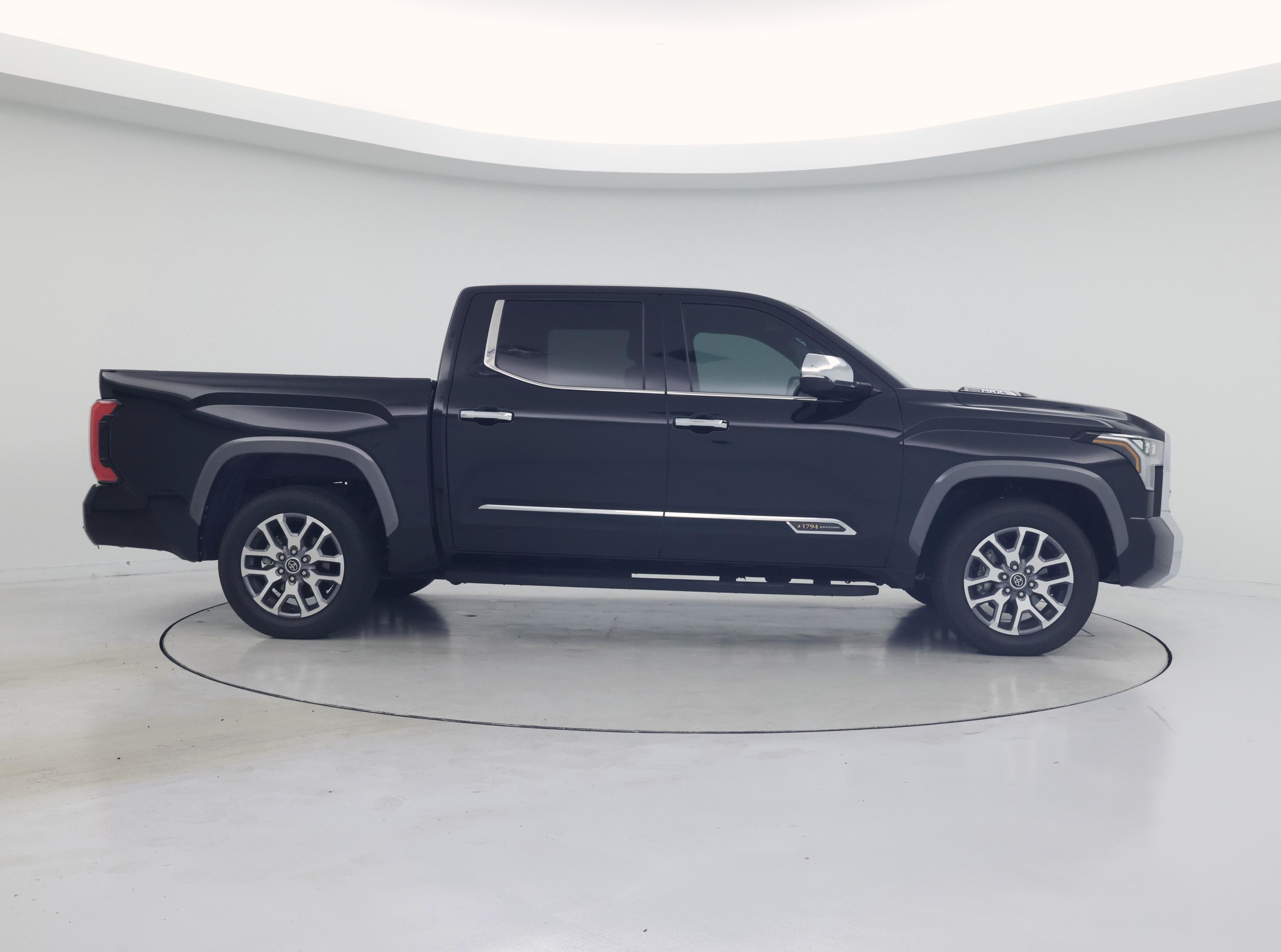 Thumbnail: 2024 Toyota Tundra - 7