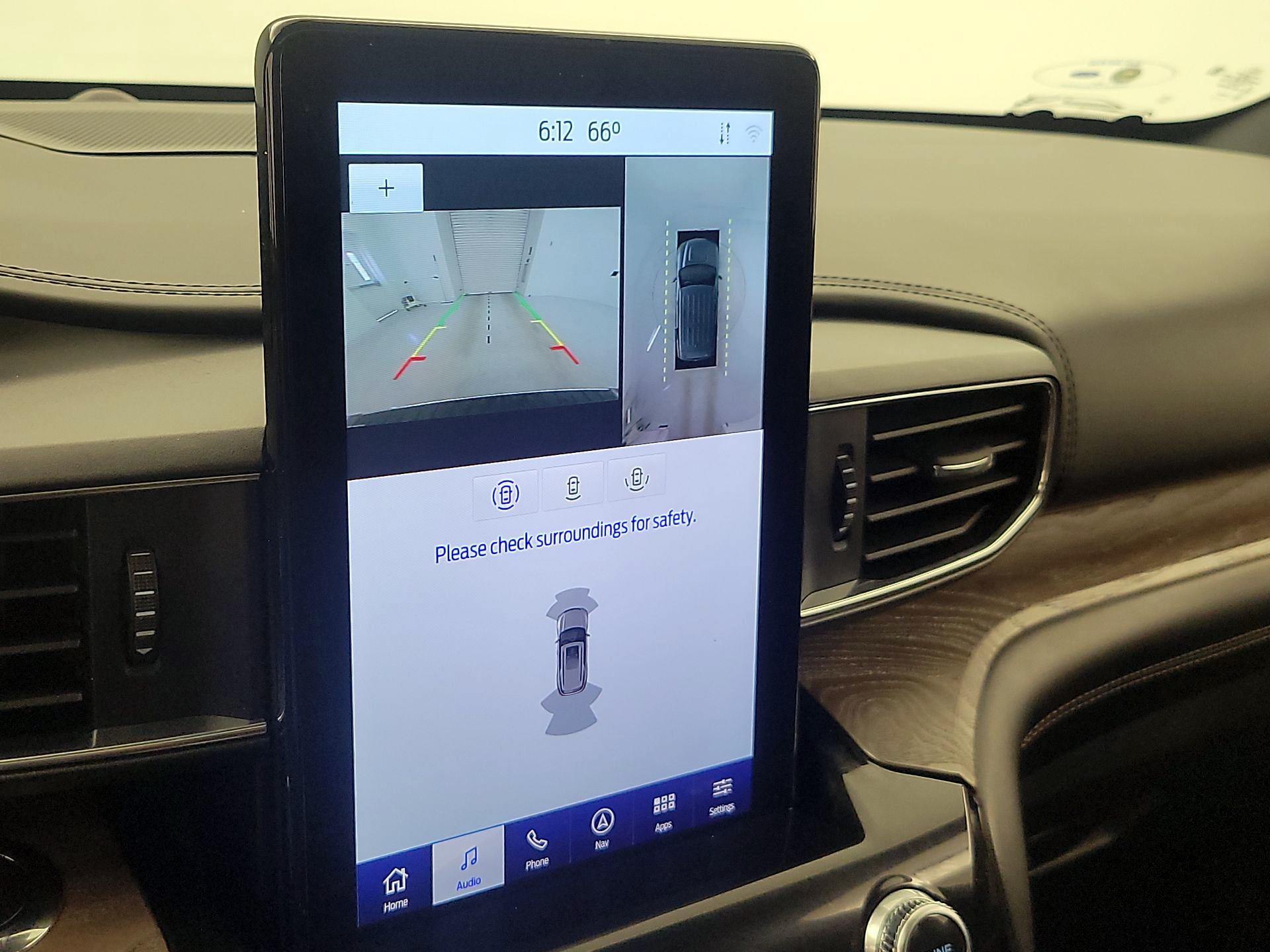 Thumbnail: 2022 Ford Explorer - 15