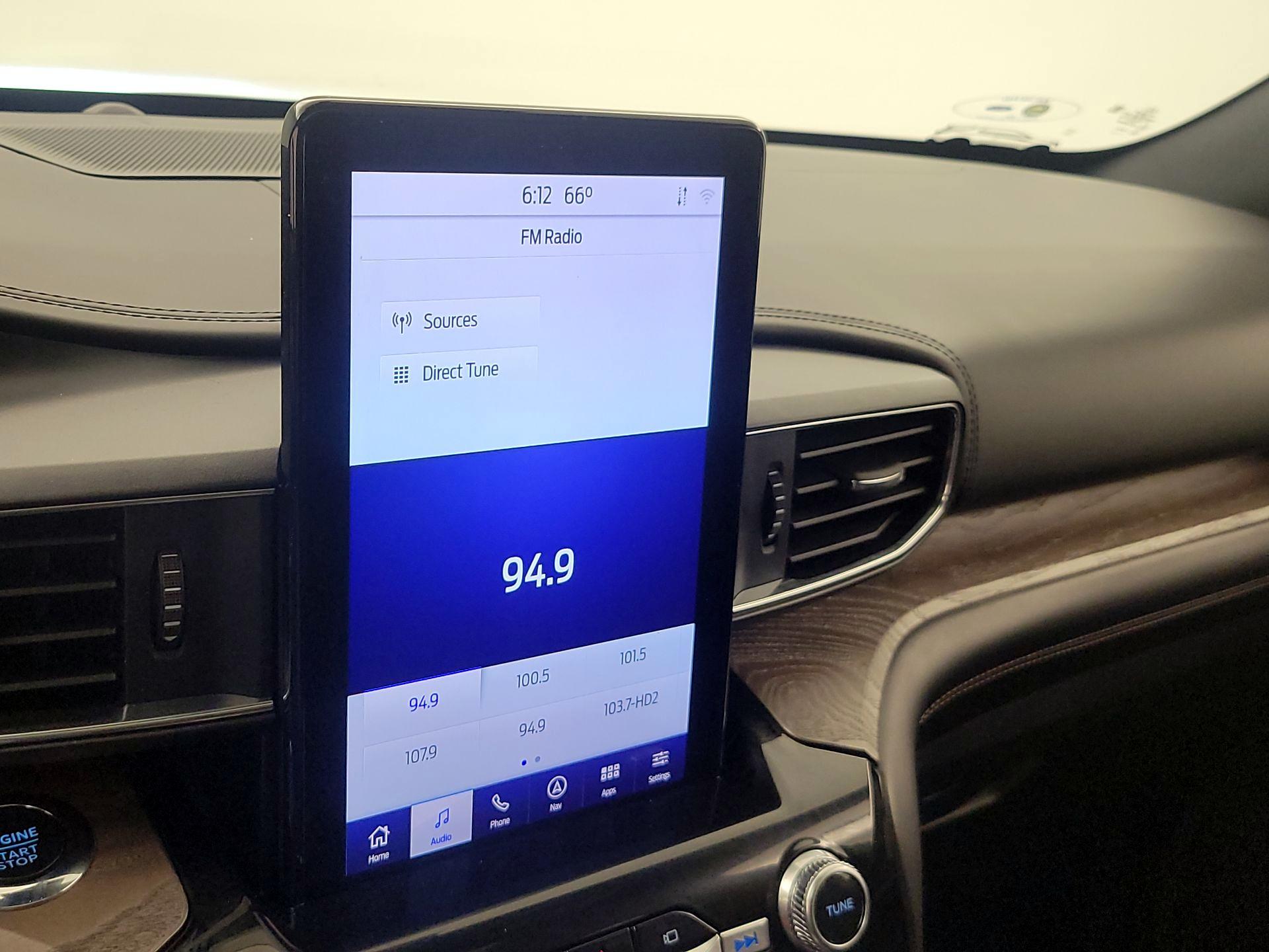 Thumbnail: 2022 Ford Explorer - 16