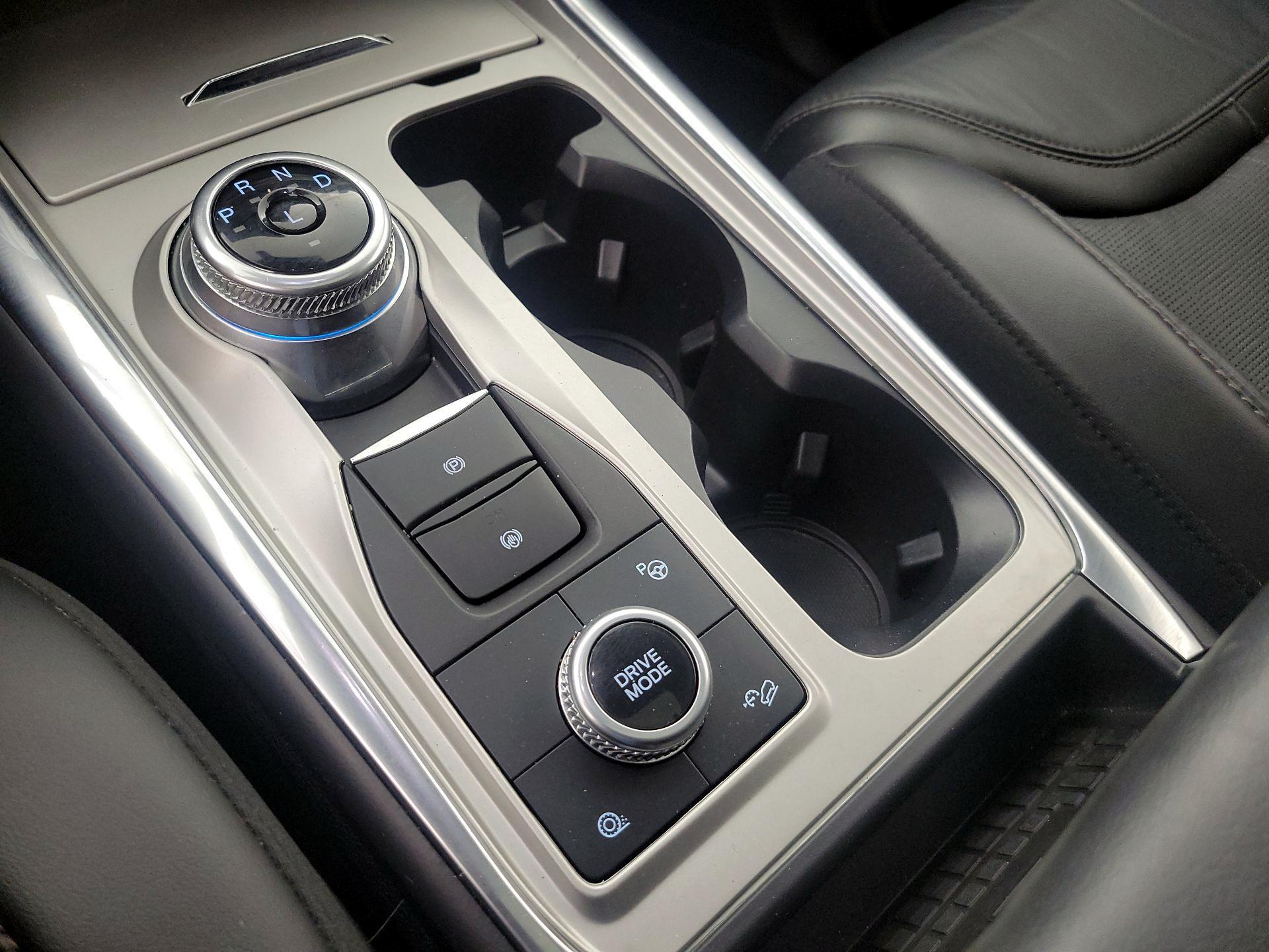 Thumbnail: 2022 Ford Explorer - 18