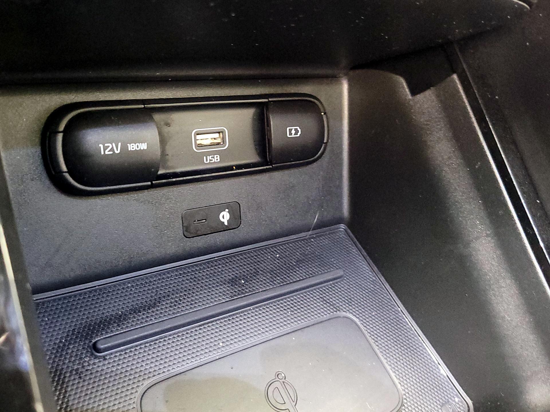 Thumbnail: 2022 Kia Telluride - 19