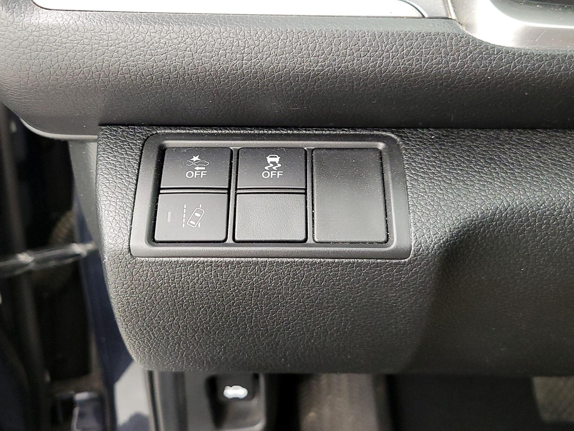 Thumbnail: 2018 Honda Civic - 13