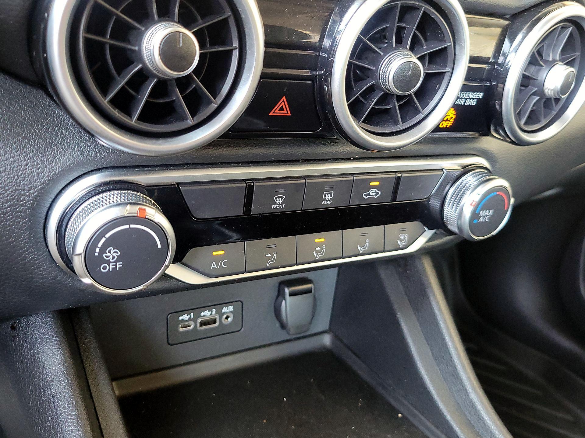 Thumbnail: 2023 Nissan Sentra - 16