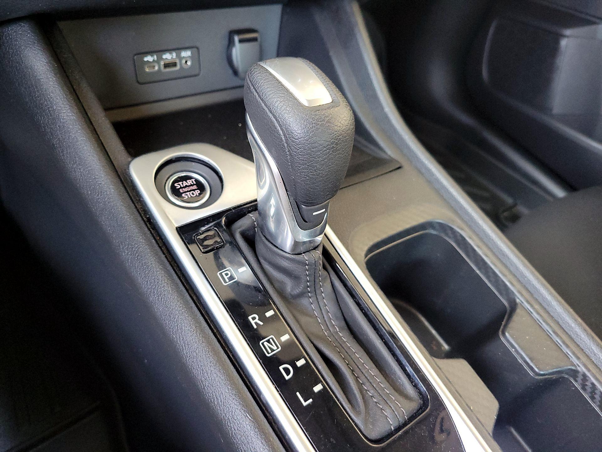 Thumbnail: 2023 Nissan Sentra - 17