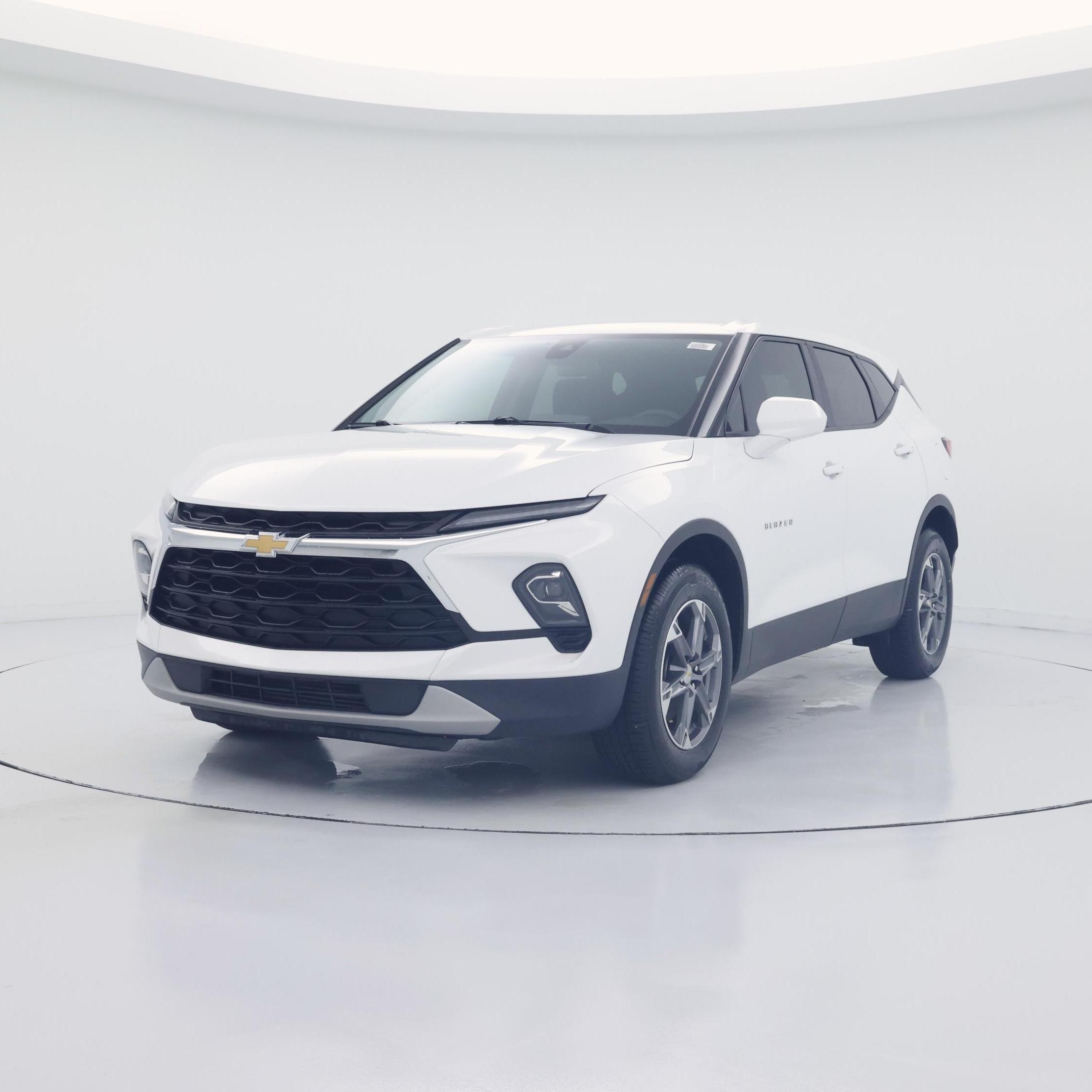 Thumbnail: 2023 Chevrolet Blazer - 4