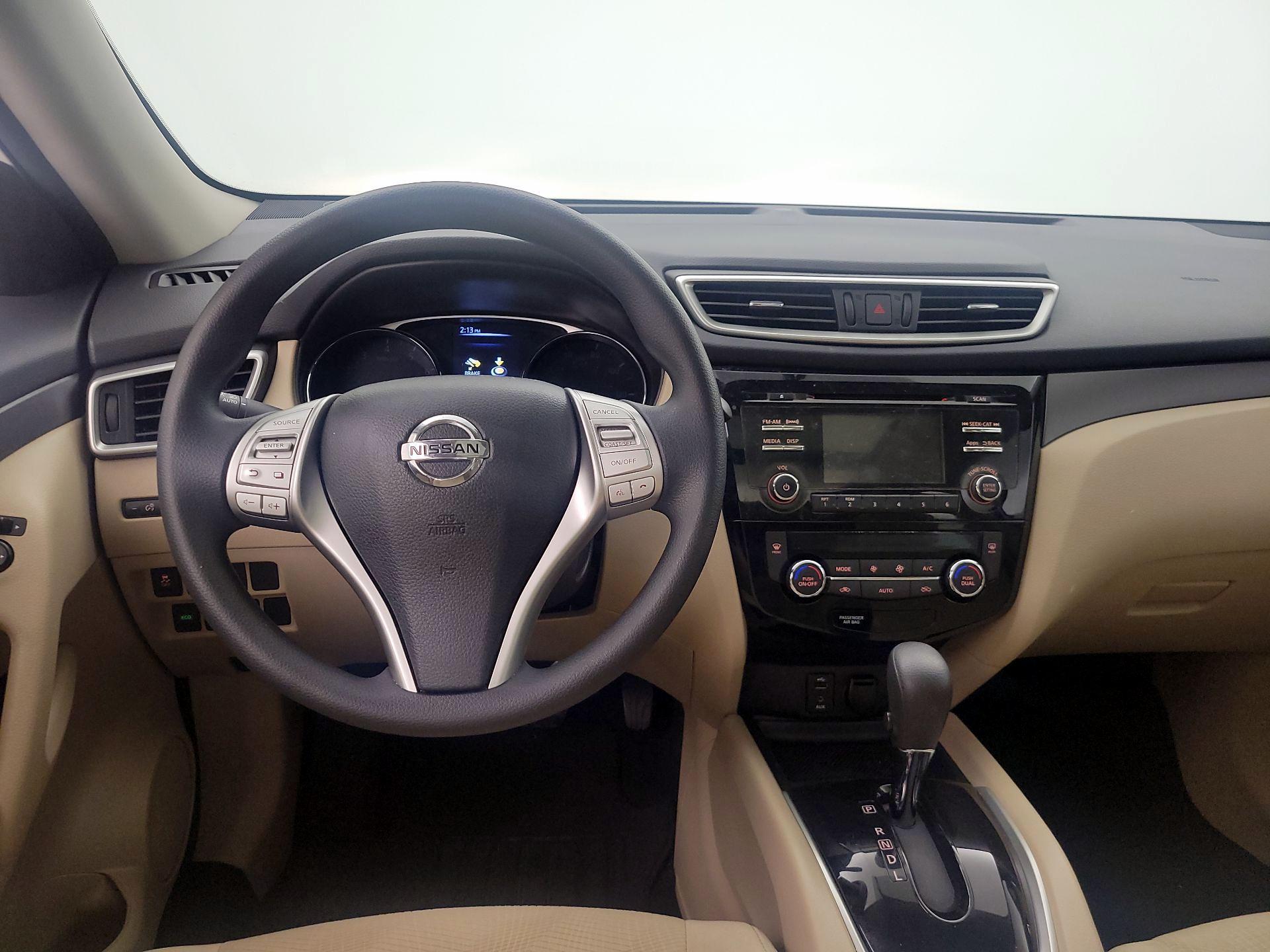 Thumbnail: 2016 Nissan Rogue - 10