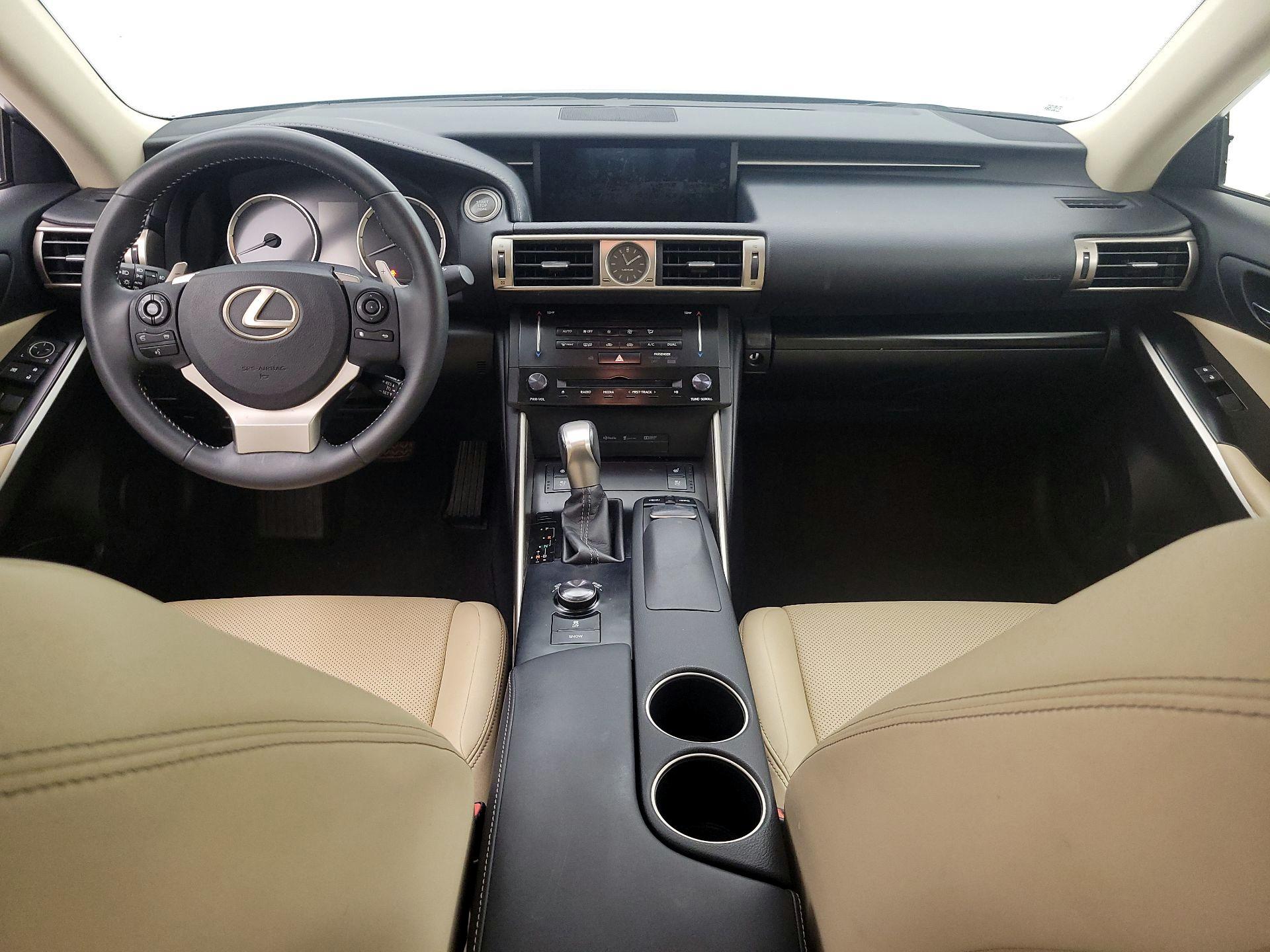 Thumbnail: 2014 Lexus IS - 9