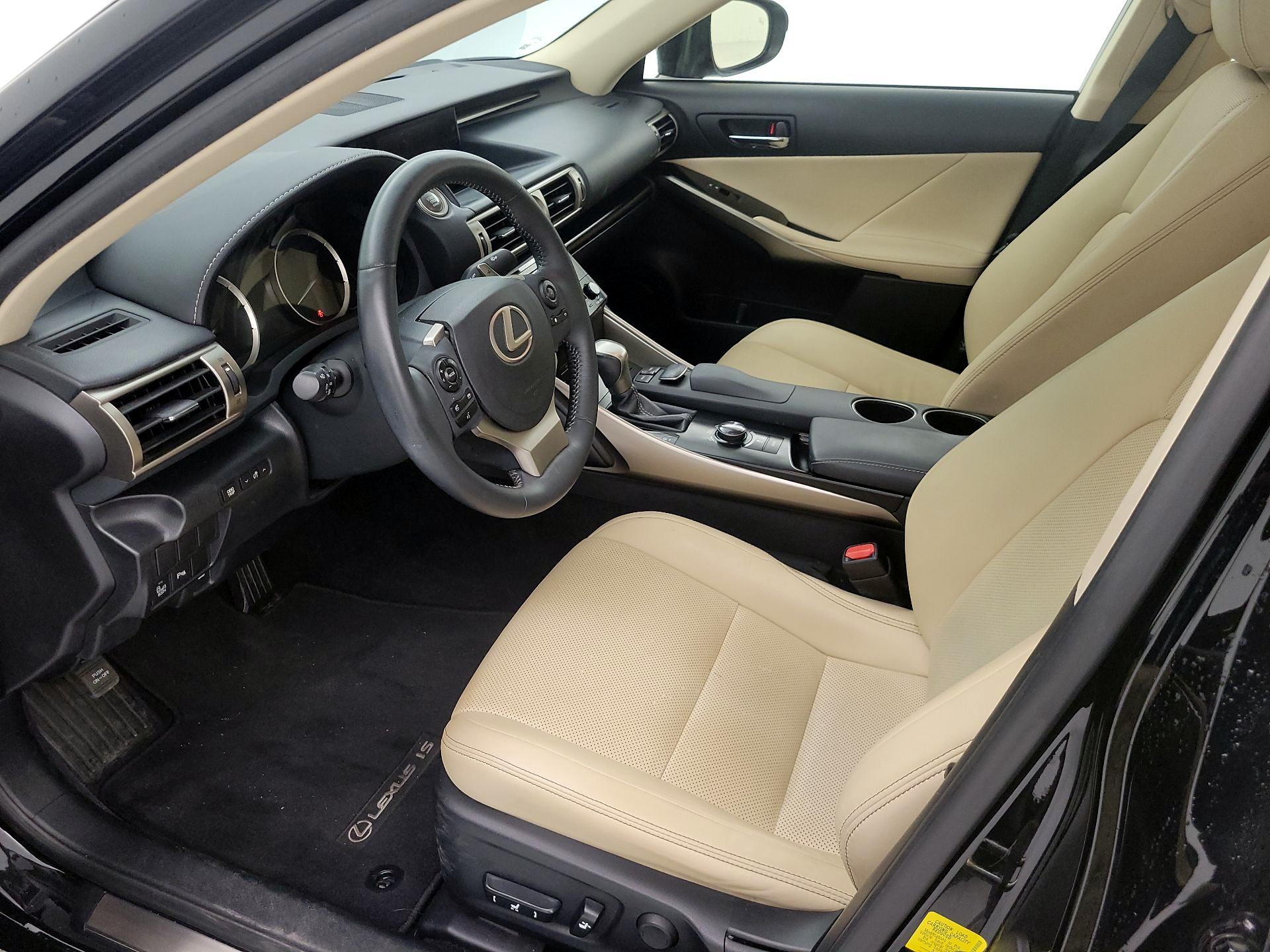 Thumbnail: 2014 Lexus IS - 11