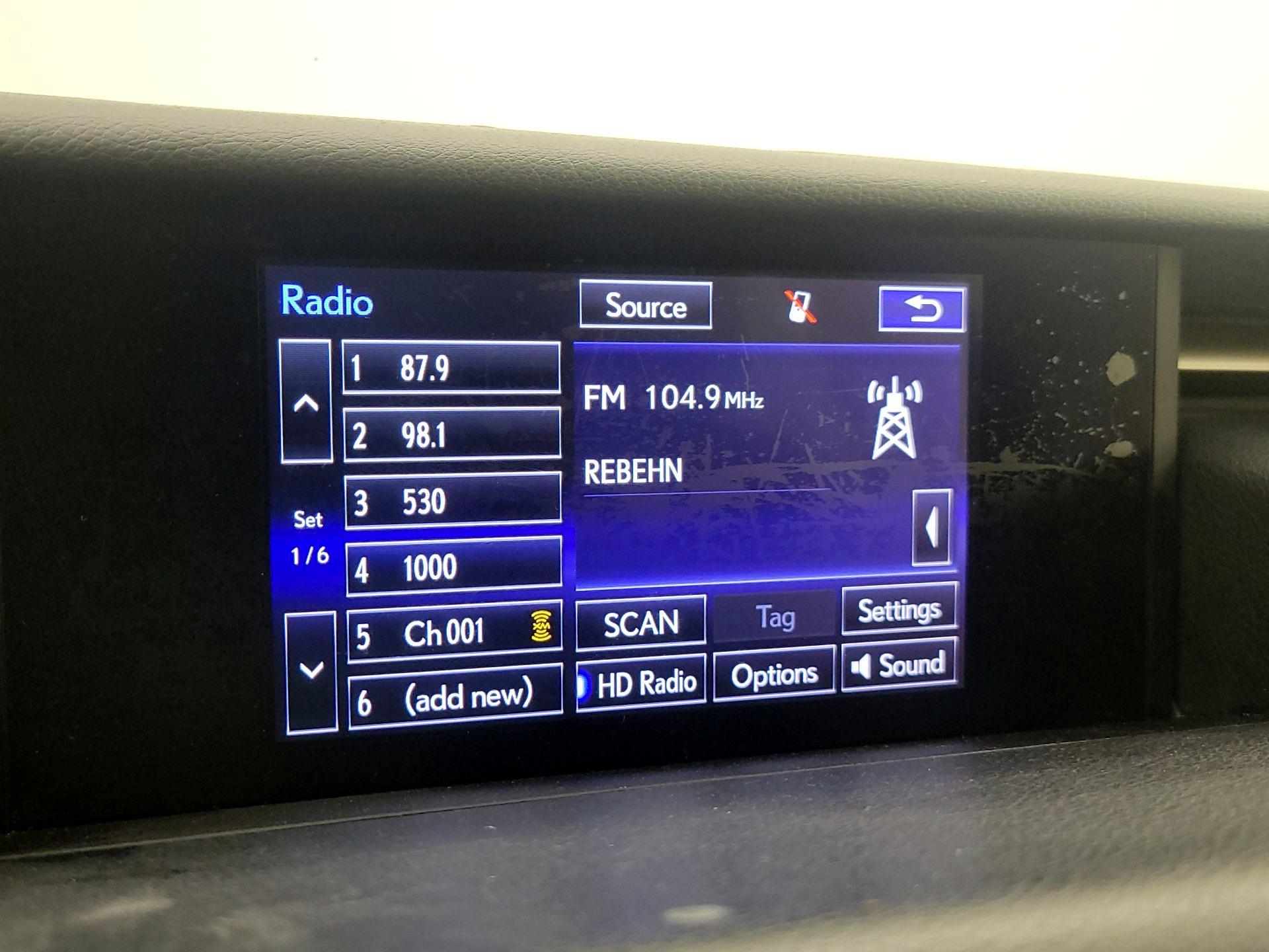 Thumbnail: 2014 Lexus IS - 16