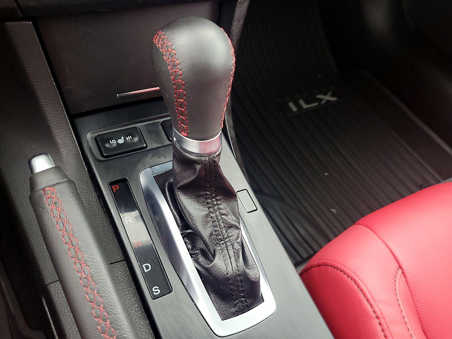 Thumbnail: 2022 Acura ILX - 17