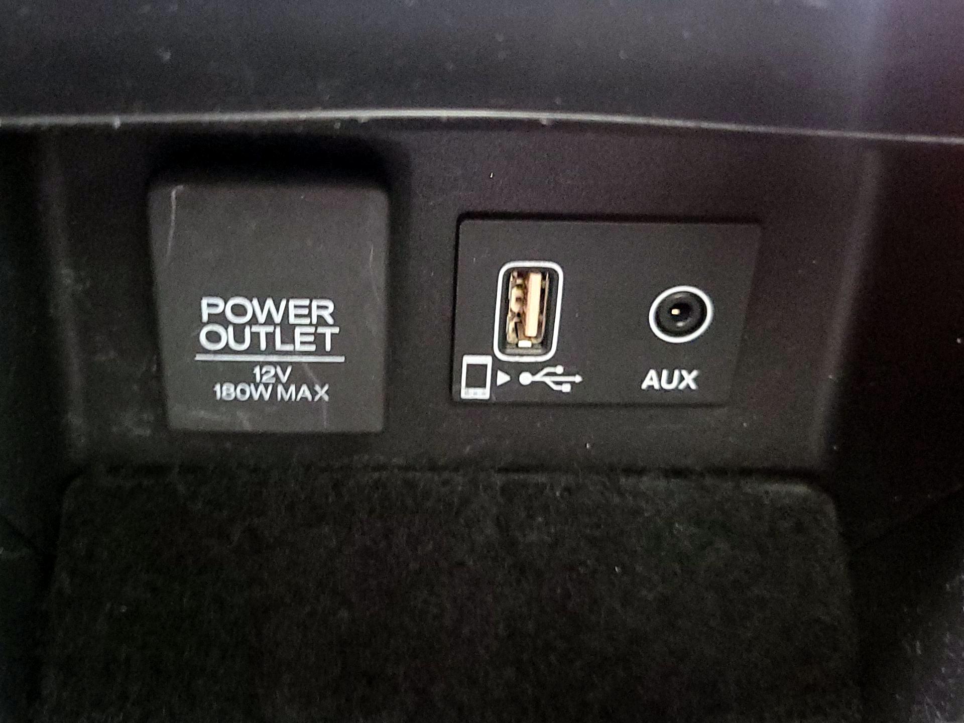 Thumbnail: 2022 Acura ILX - 18