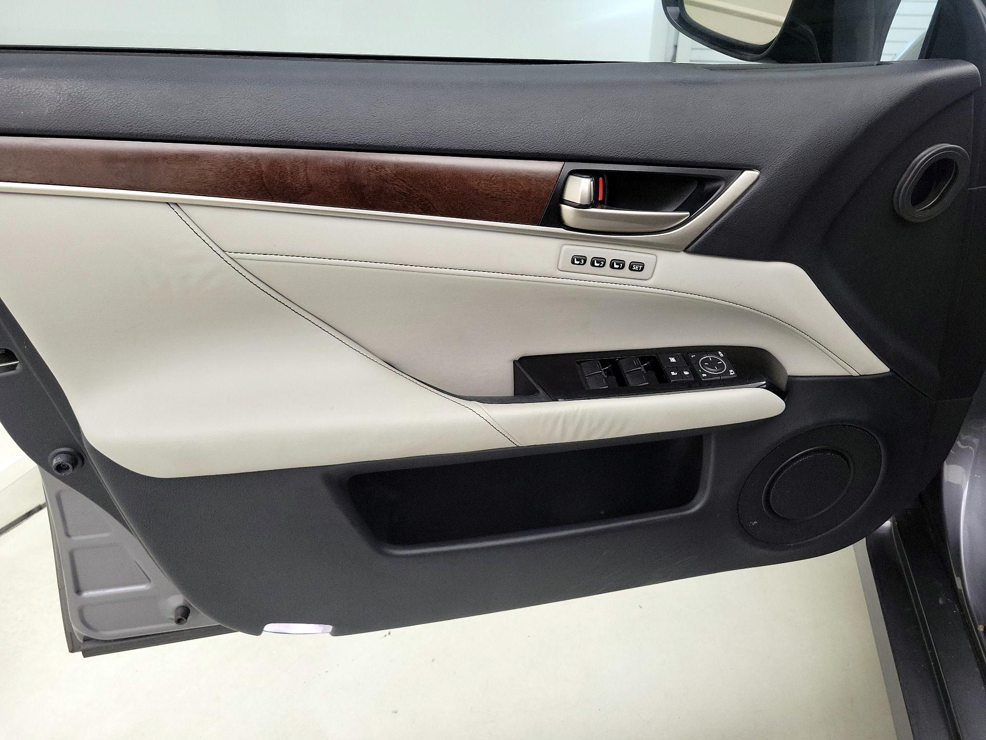 Thumbnail: 2014 Lexus GS - 12