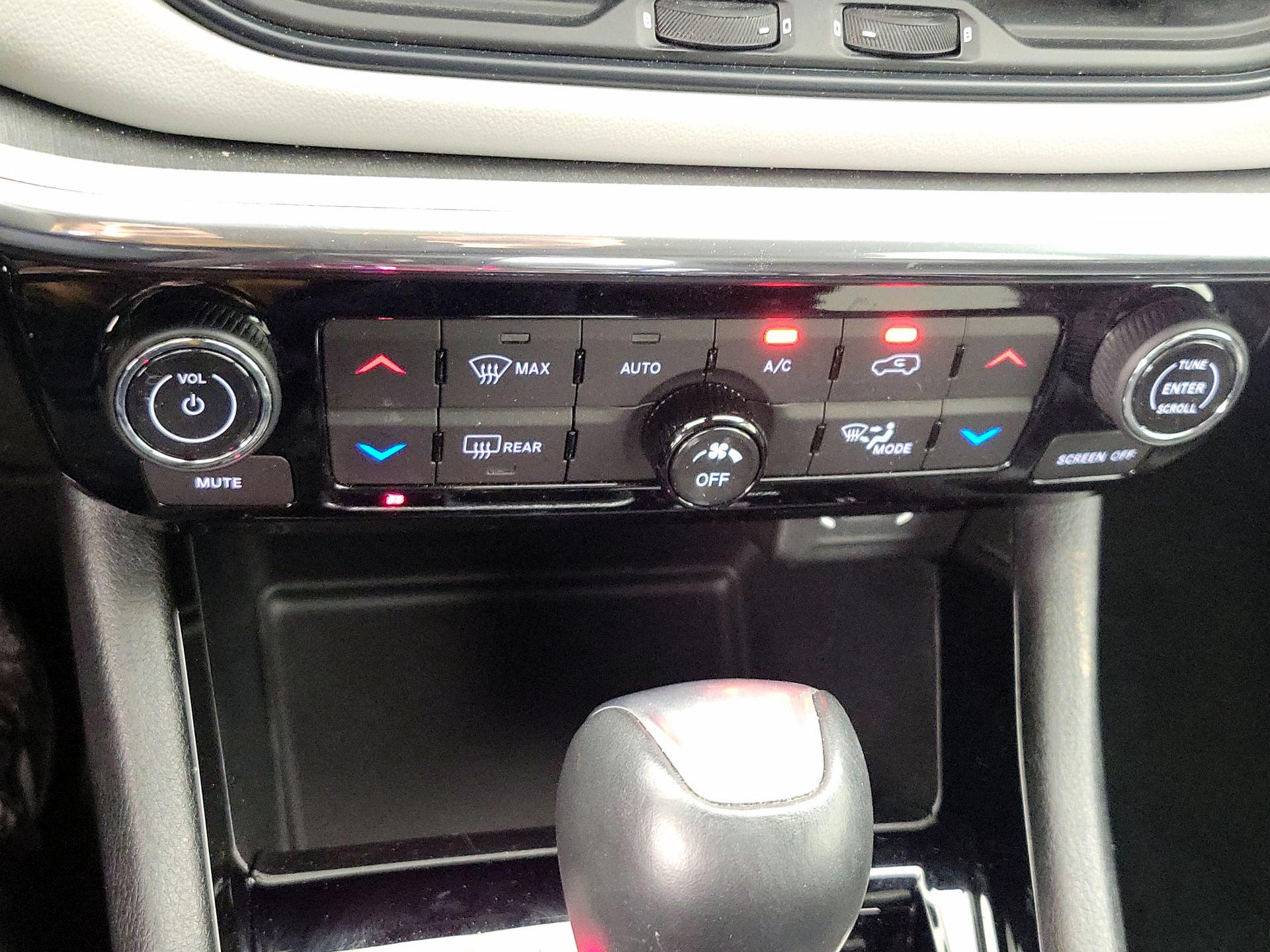 Thumbnail: 2024 Jeep Compass - 16