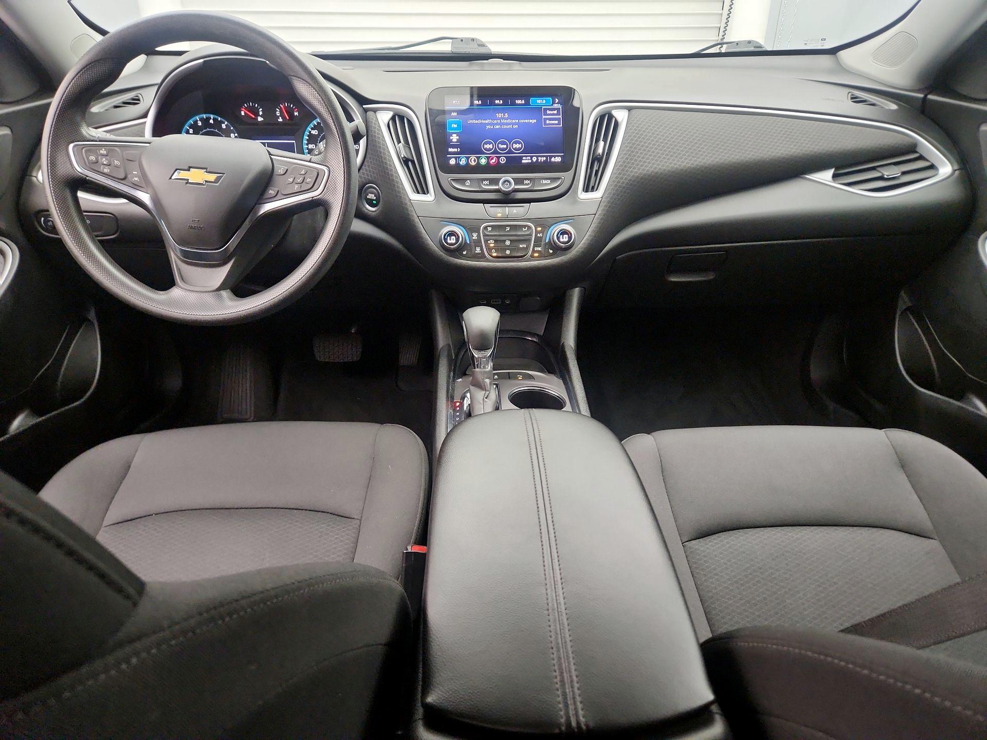 Thumbnail: 2024 Chevrolet Malibu - 9