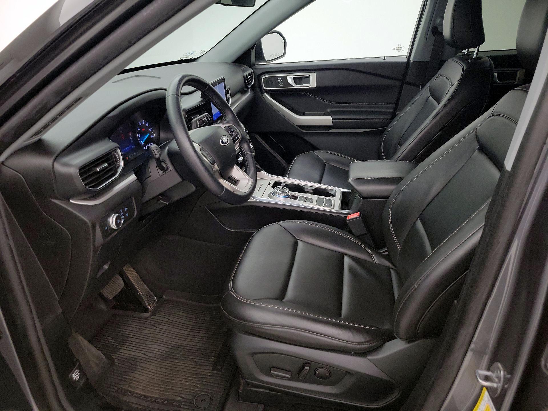 Thumbnail: 2022 Ford Explorer - 11