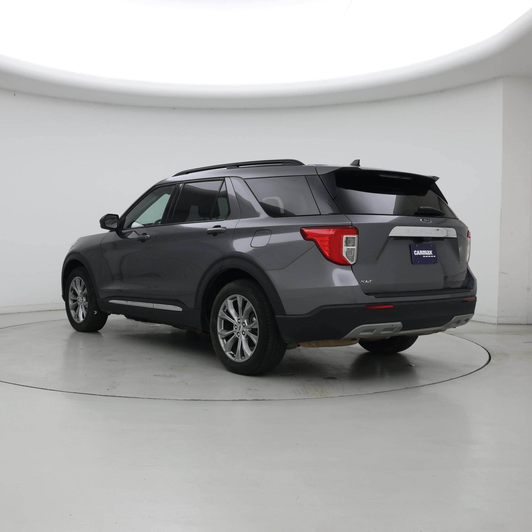 Thumbnail: 2022 Ford Explorer - 2