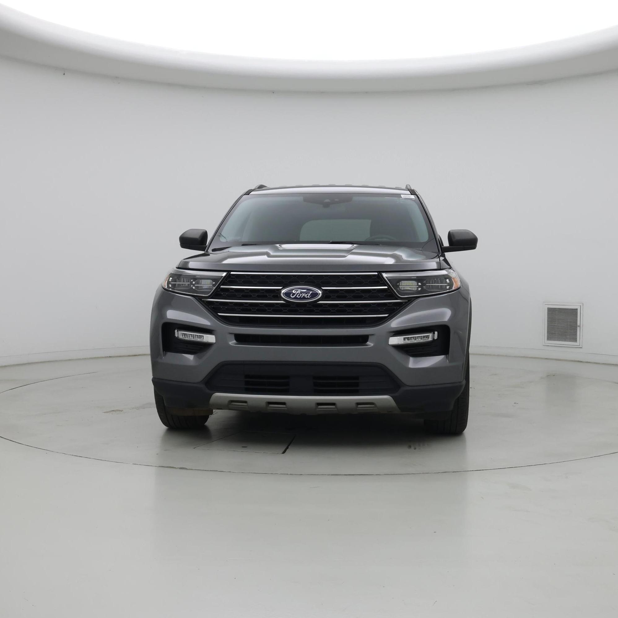 Thumbnail: 2022 Ford Explorer - 5