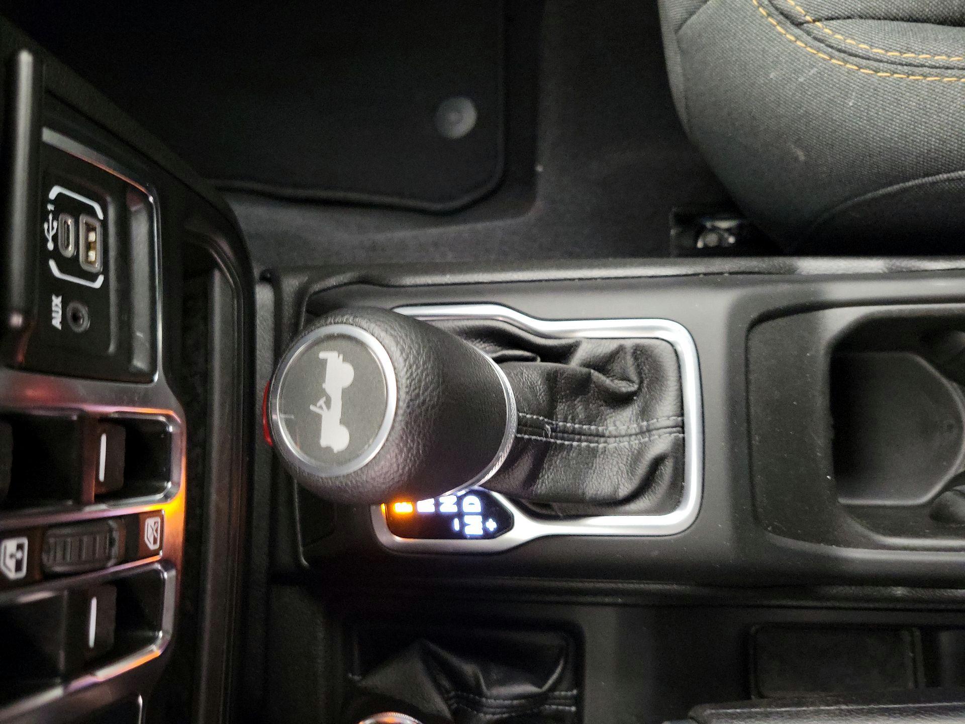 Thumbnail: 2025 Jeep Wrangler - 17