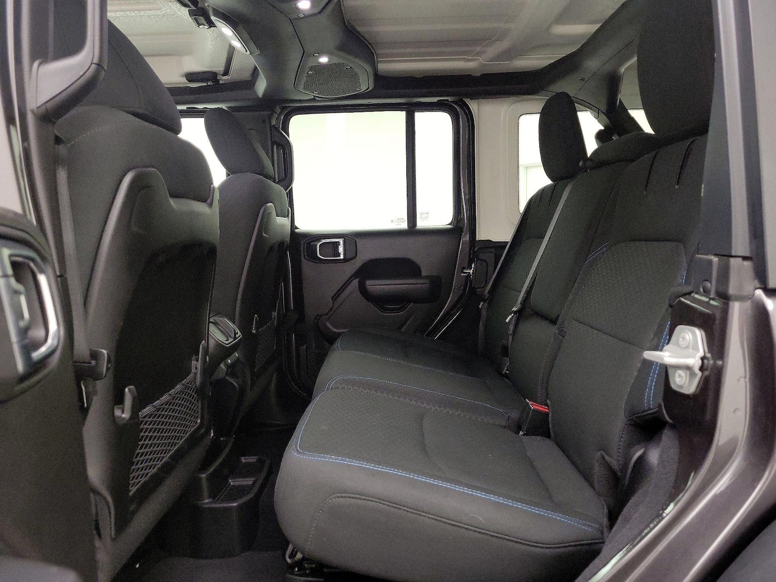 2025 Jeep Wrangler 4xe Rubicon 4XE - Photo 11