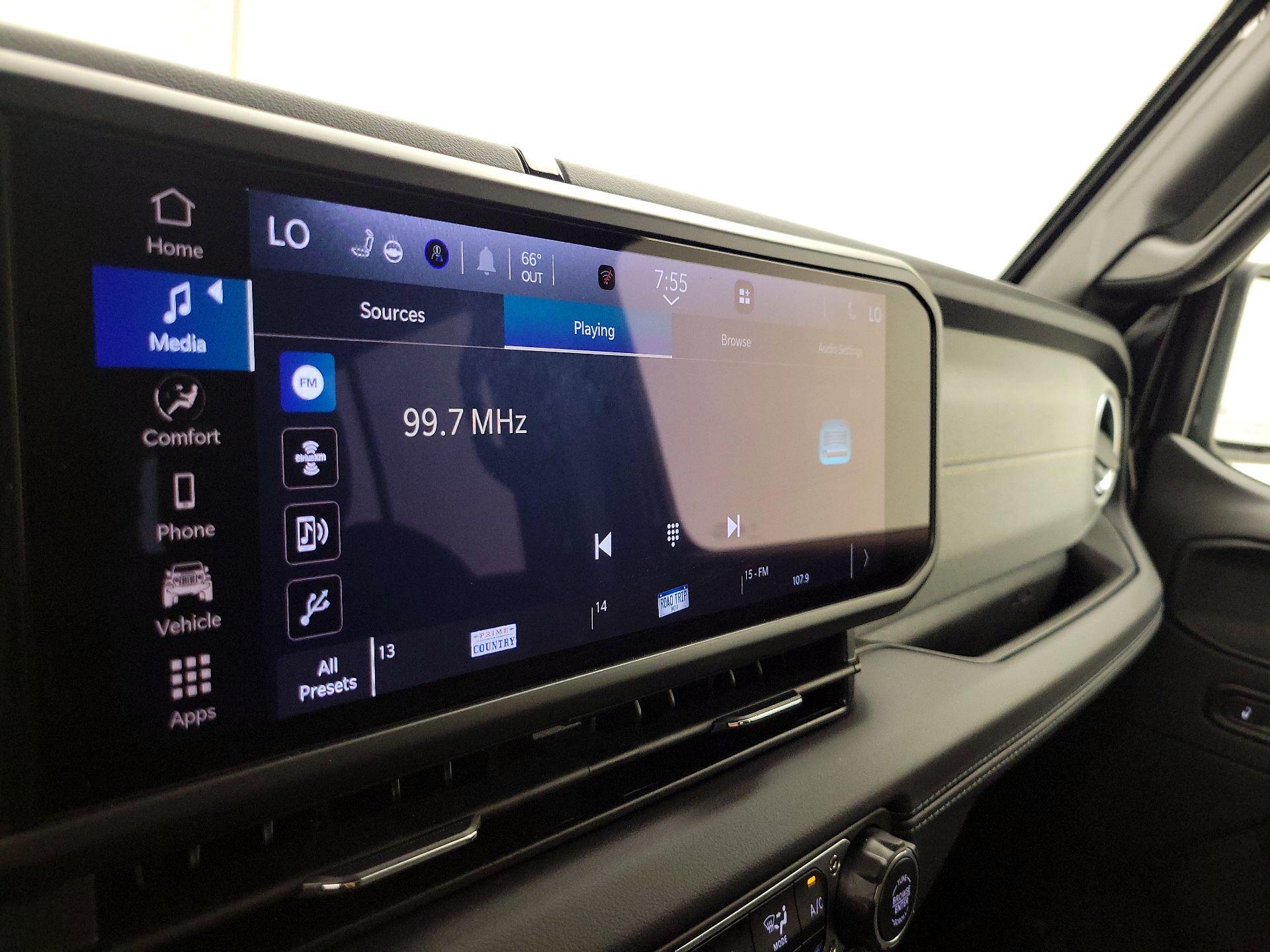 Thumbnail: 2025 Jeep Wrangler - 15