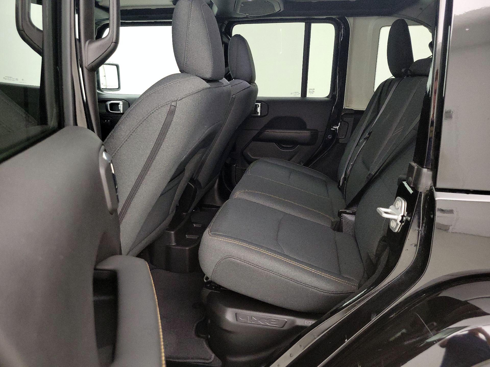 Thumbnail: 2025 Jeep Wrangler - 19