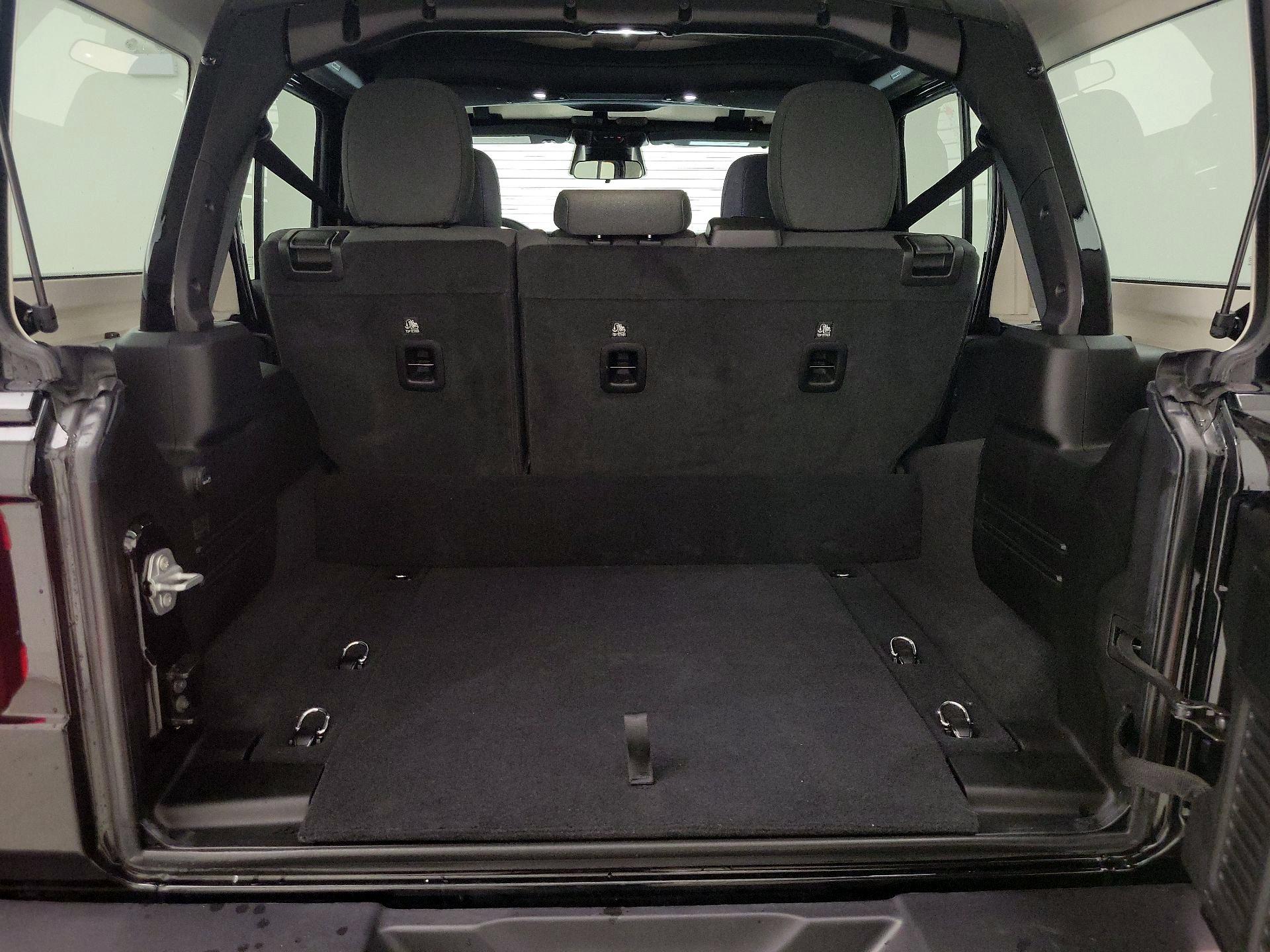 Thumbnail: 2025 Jeep Wrangler - 20