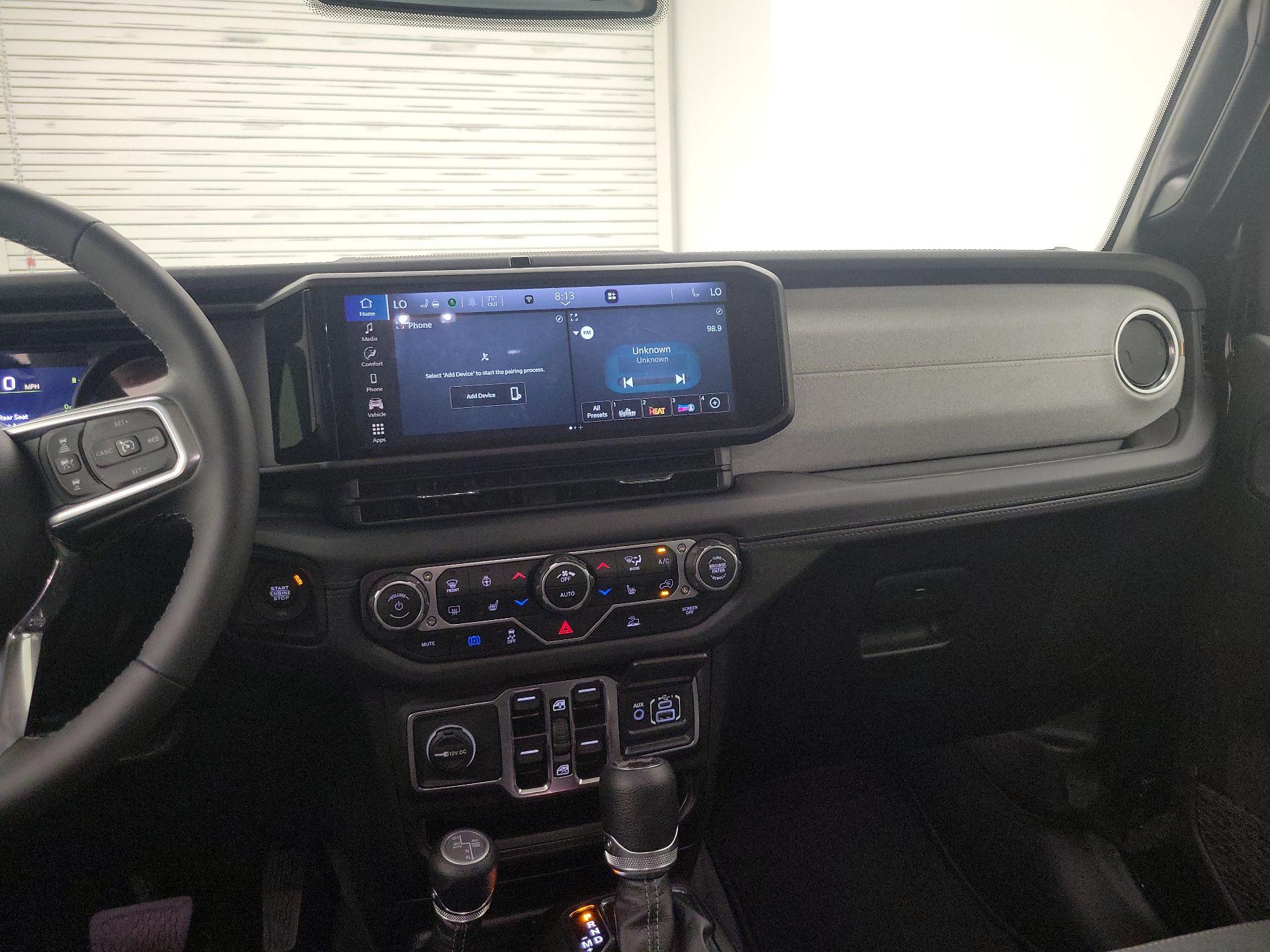 Thumbnail: 2025 Jeep Wrangler - 9