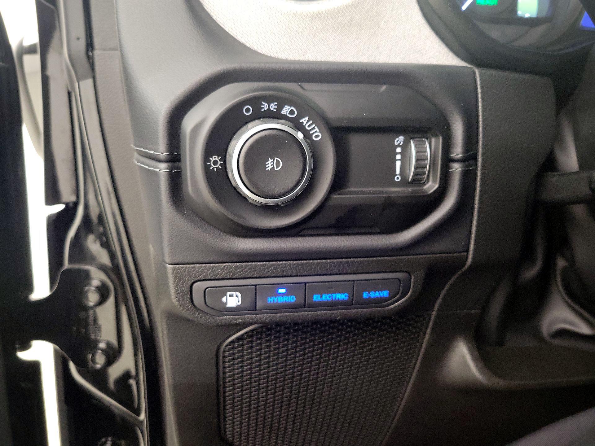 Thumbnail: 2025 Jeep Wrangler - 13