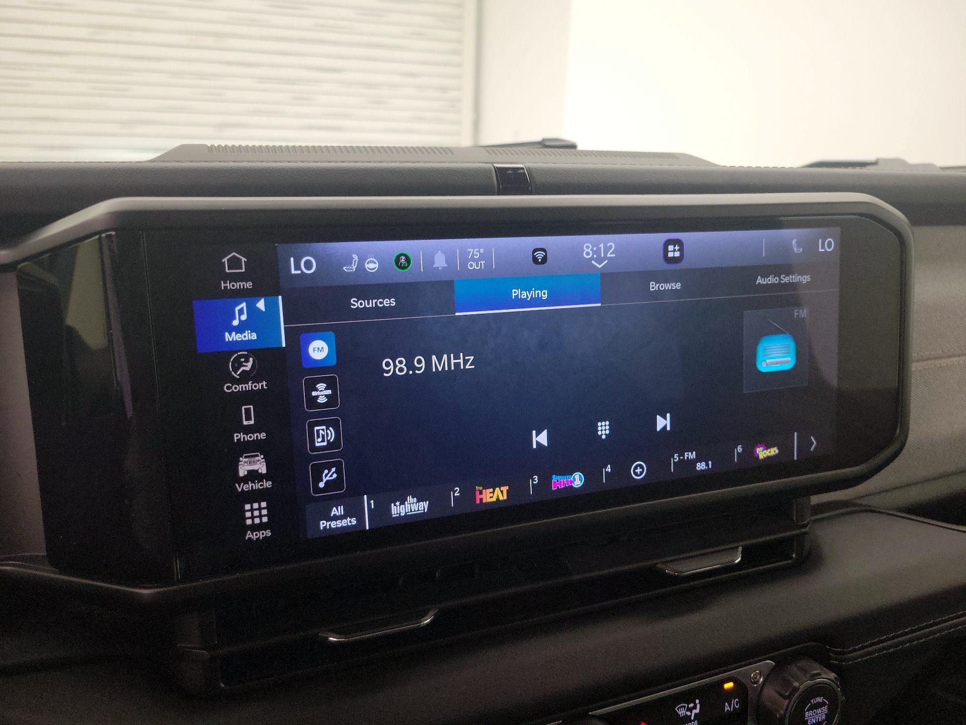 Thumbnail: 2025 Jeep Wrangler - 15