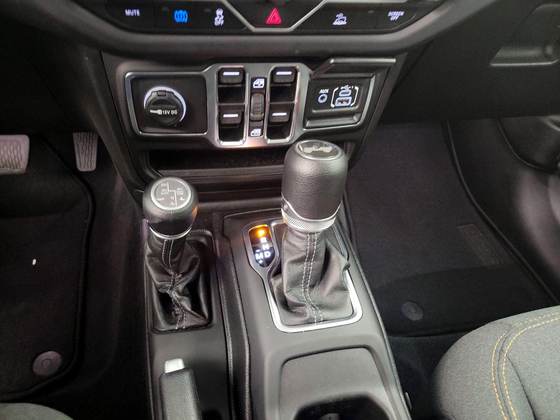 Thumbnail: 2025 Jeep Wrangler - 17