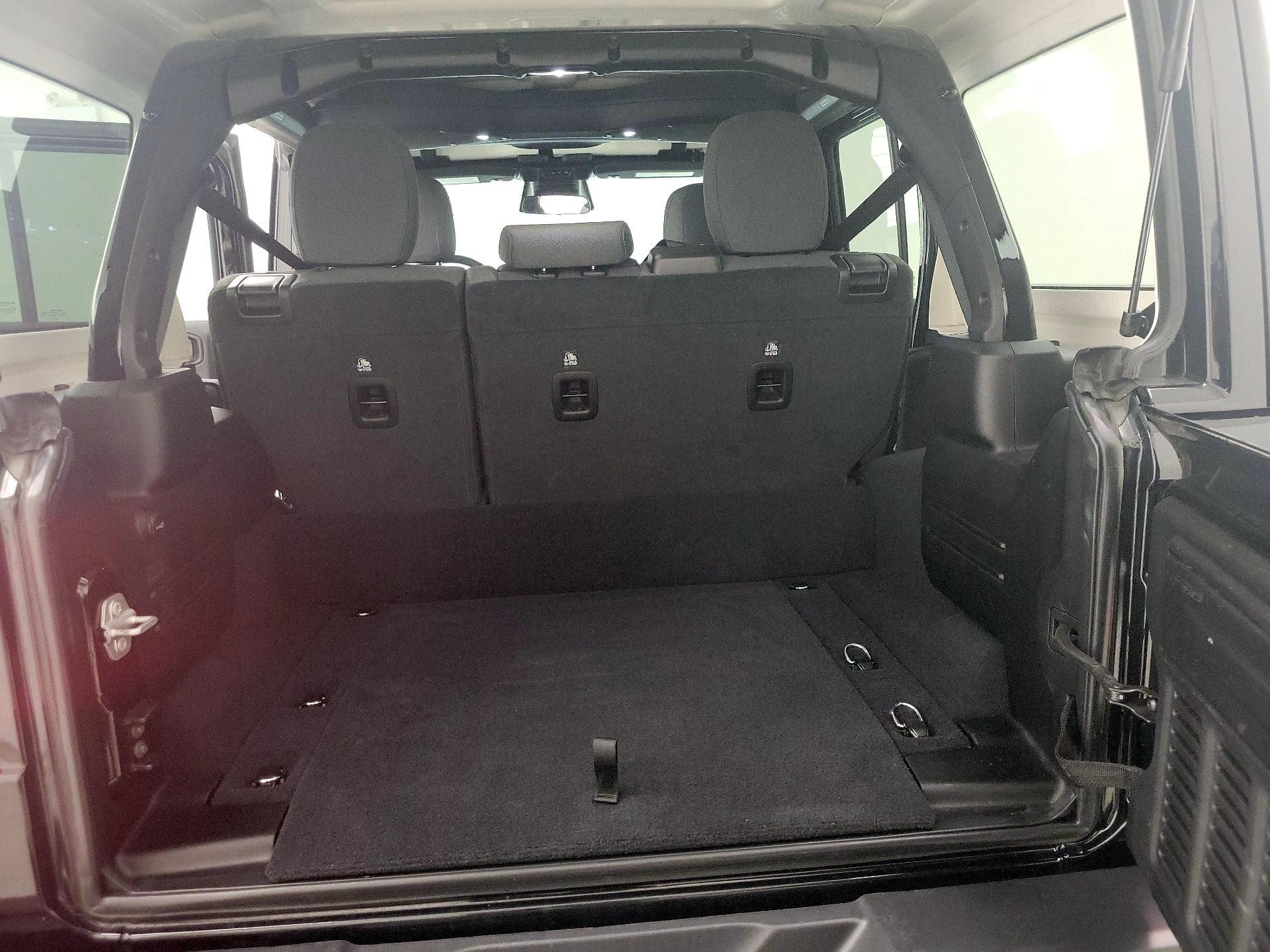 Thumbnail: 2025 Jeep Wrangler - 20