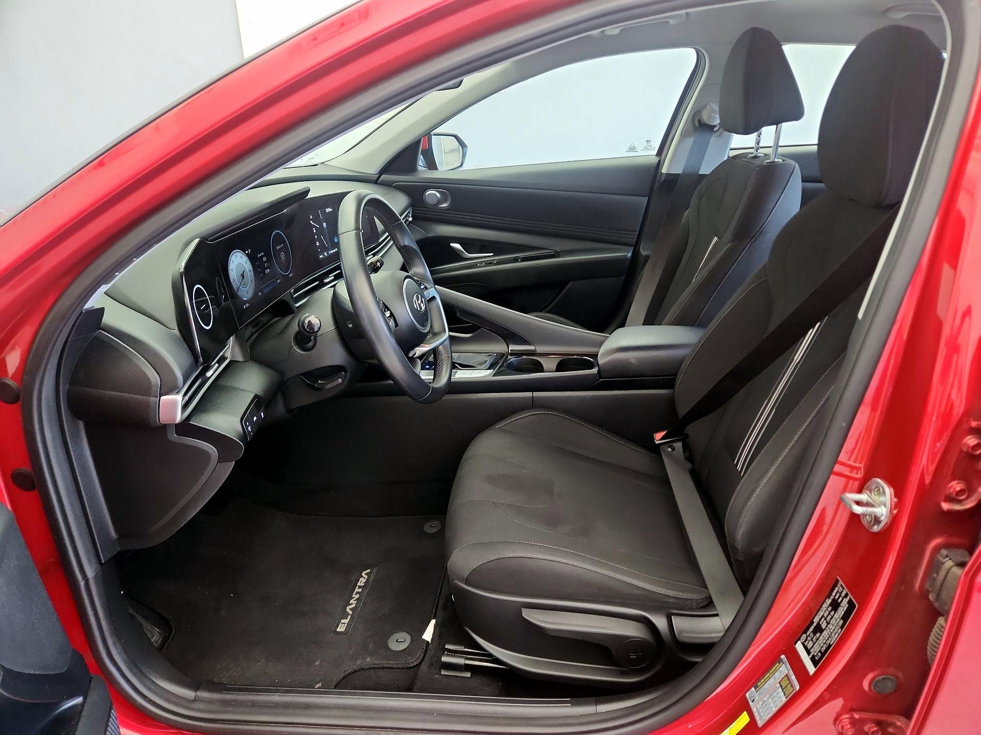 Thumbnail: 2023 Hyundai Elantra - 11