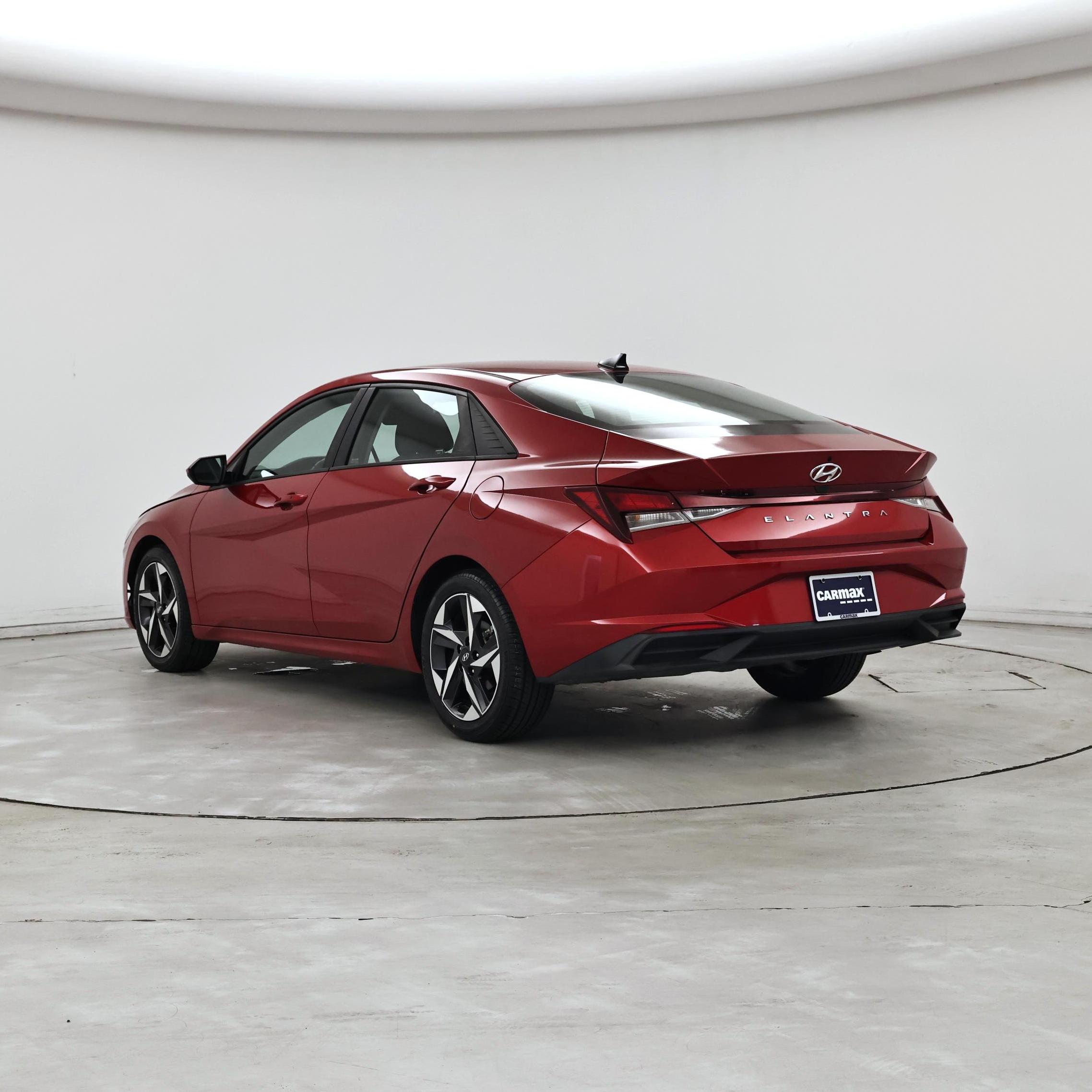 Thumbnail: 2023 Hyundai Elantra - 2